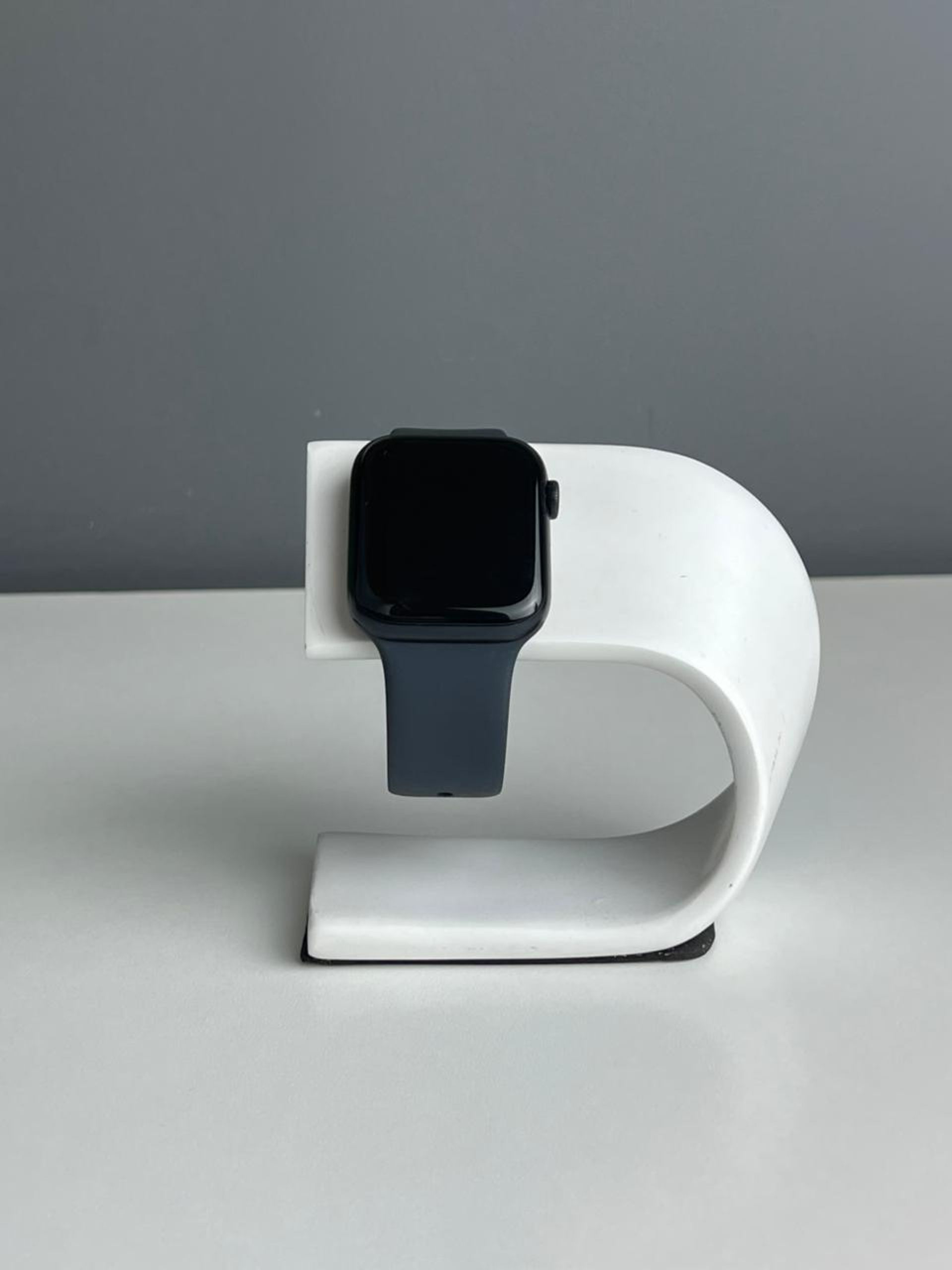 Apple Watch SE 44 мм (2е поколение) - фото_0