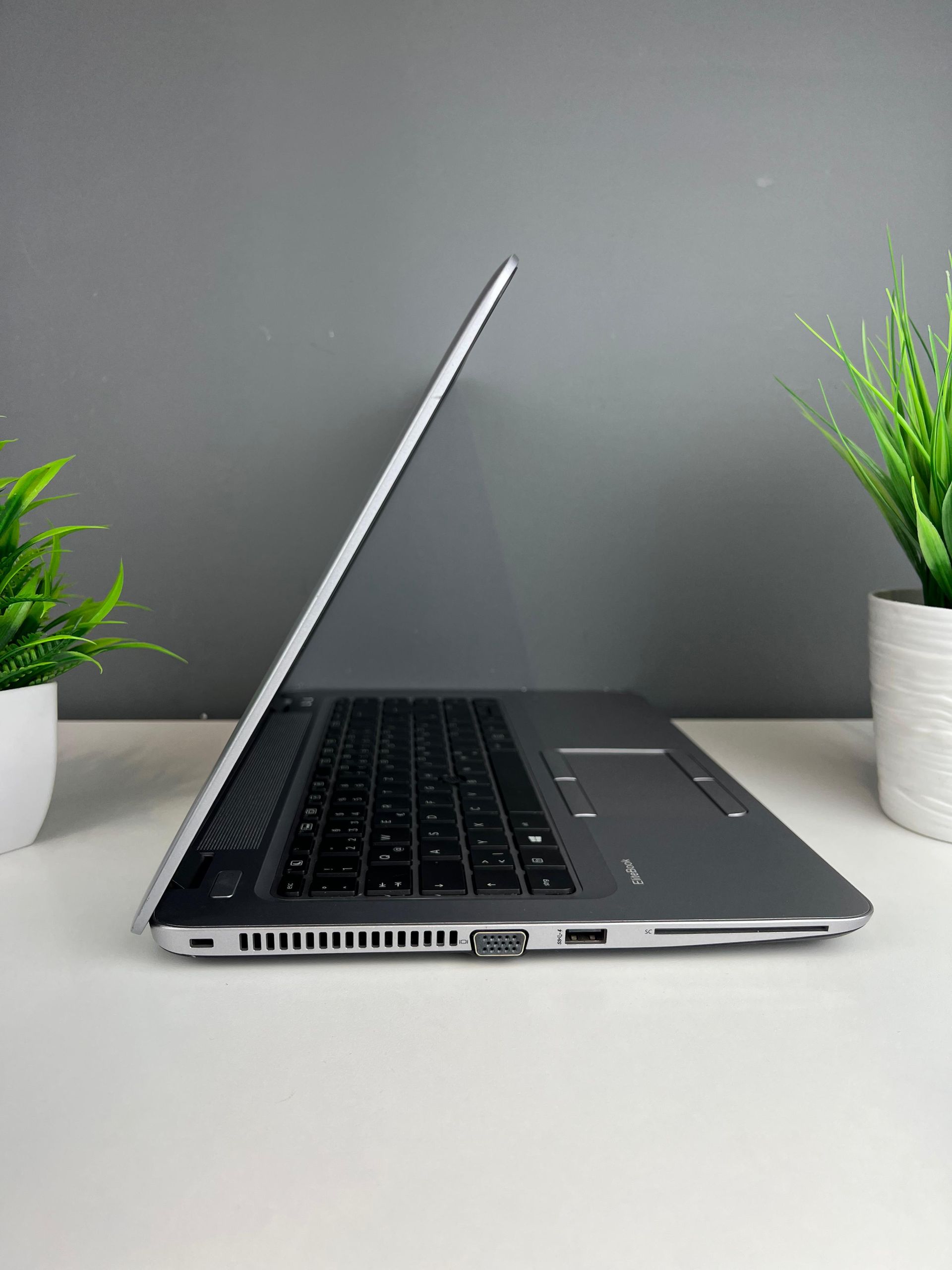 Ноутбук Hp core i7/7 пок  Intel Core i7  6-поколение  ядер 8 GB 256 GB 14 дюймов