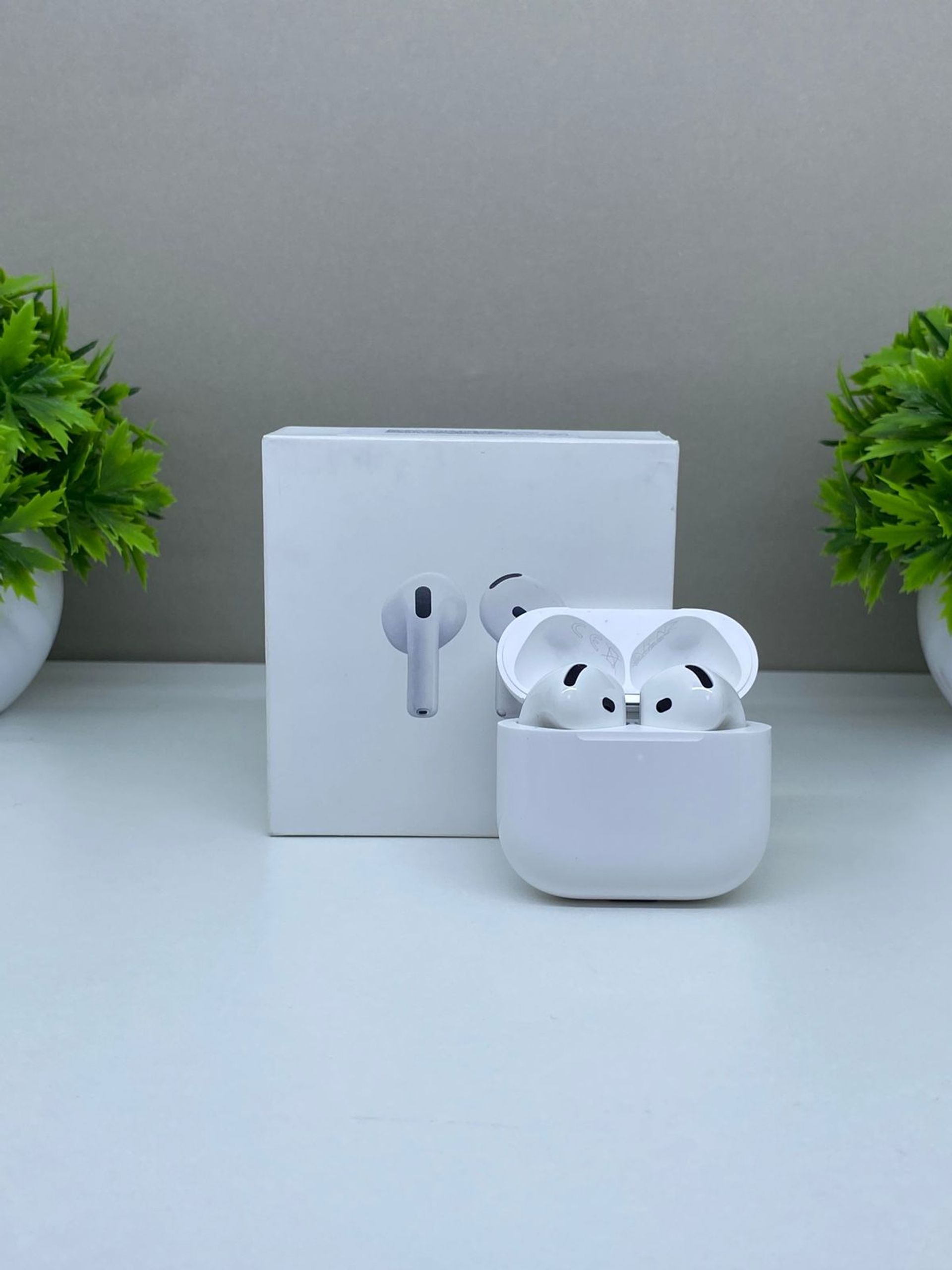 AirPods 4 series