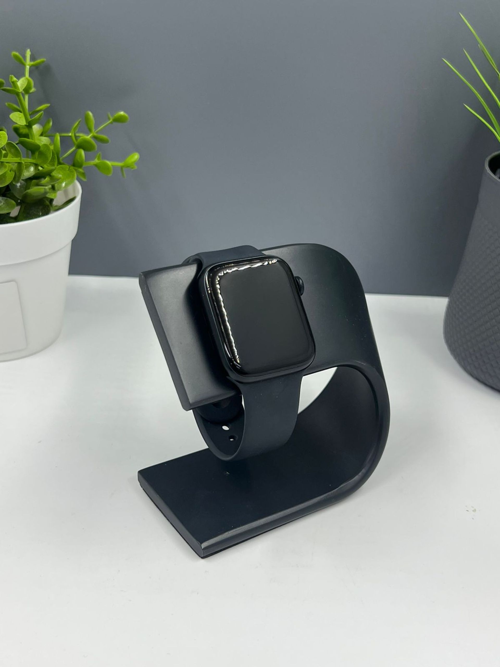 Apple Watch SE 44 мм (2е поколение) - фото_1