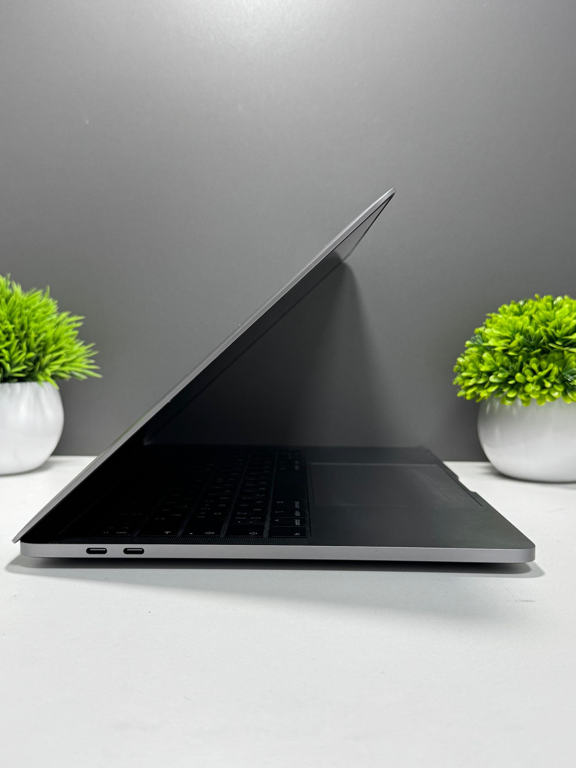 Ноутбук Apple macbook pro 13 m1 M1 ядер 8 GB 13 дюймов