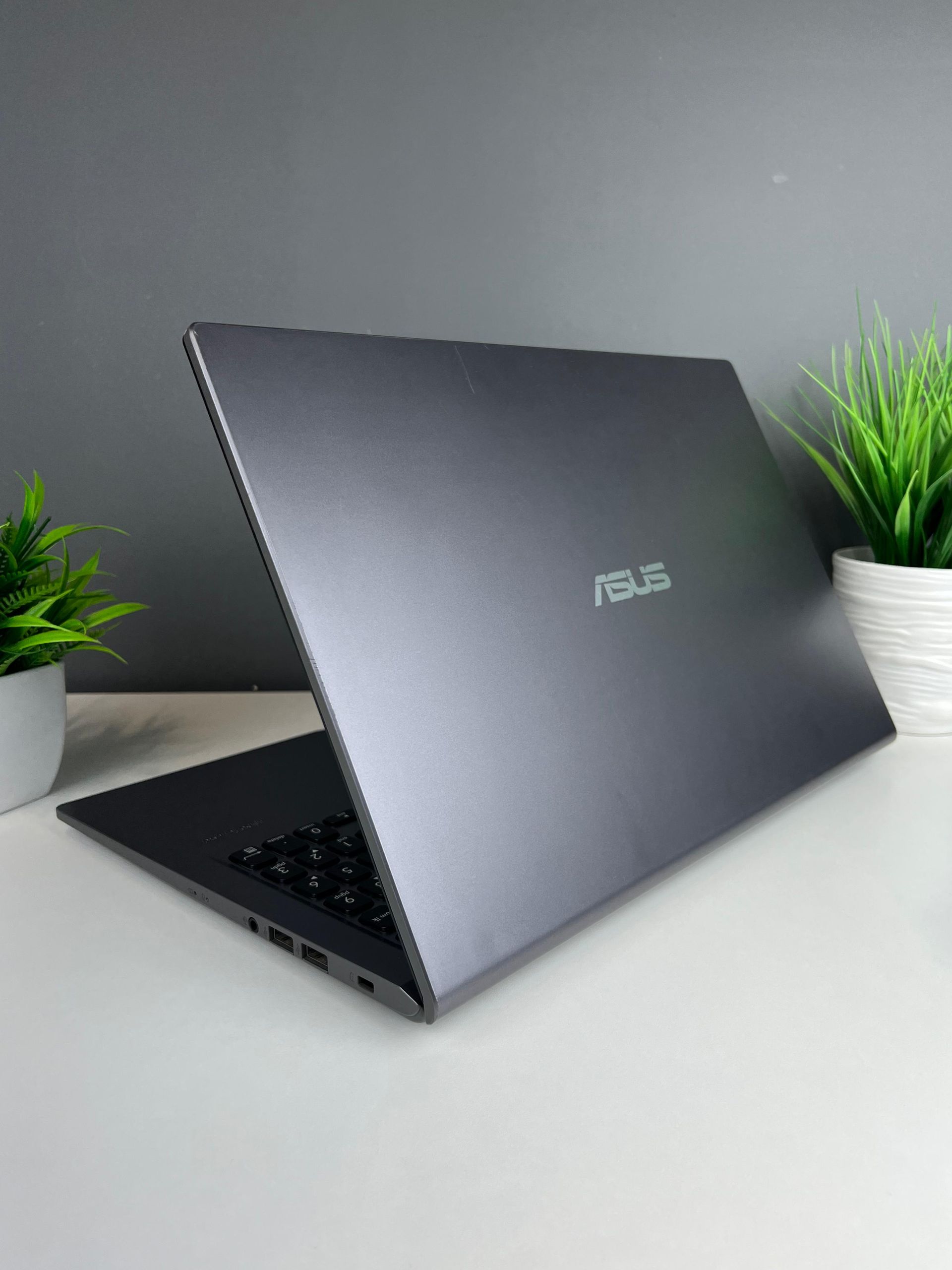 Ноутбук Asus Для работы и учебы  Intel Core i3  11-поколение  ядер 8 GB 512 GB 15 дюймов