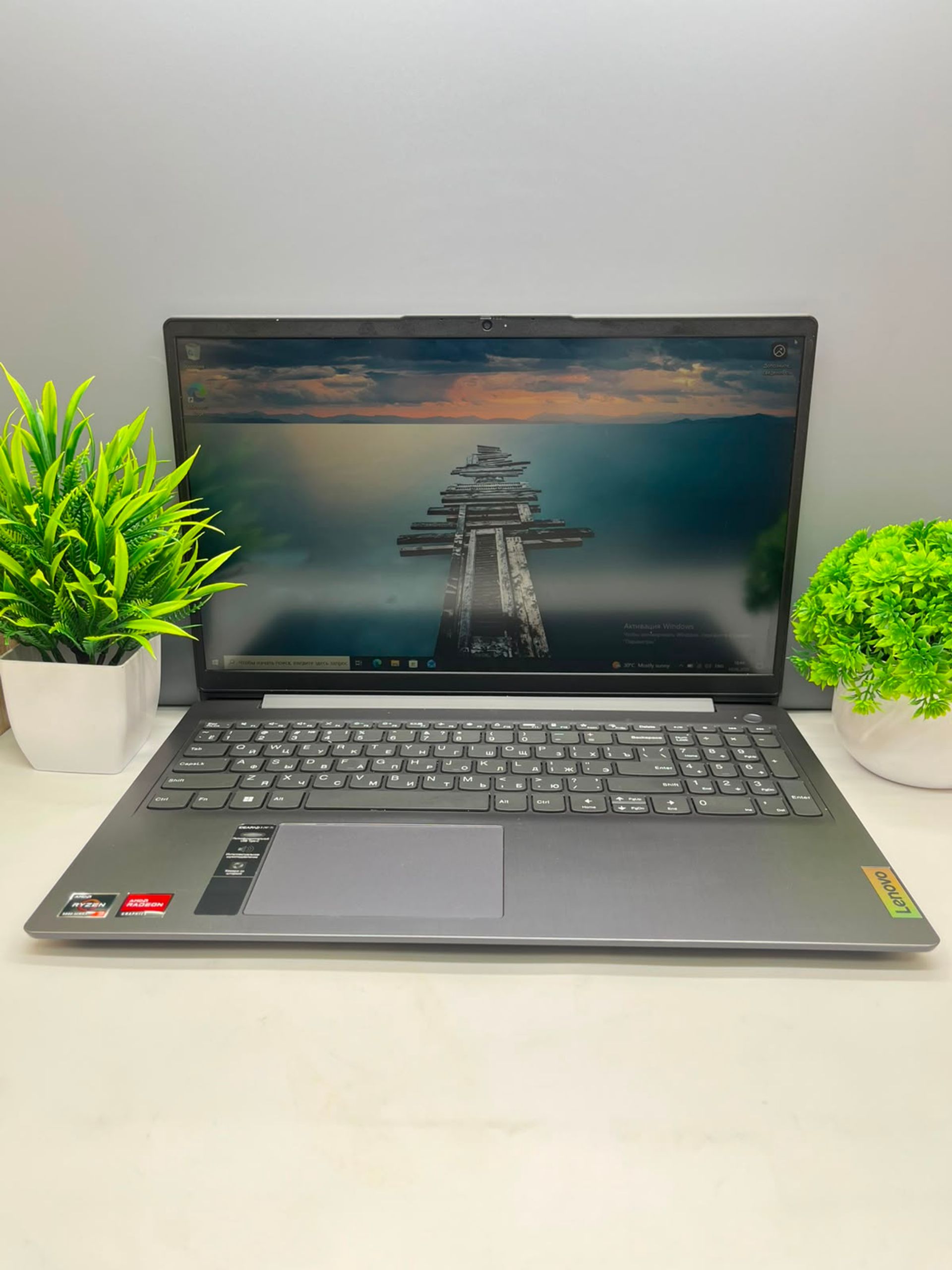 Ноутбук Lenovo ryzen 3 (5-е поколение) 2023-2024 (4 ядер / 8 потоков) AMD Ryzen 3 5-поколение ядер 8 GB 256 GB 15.4 дюймов