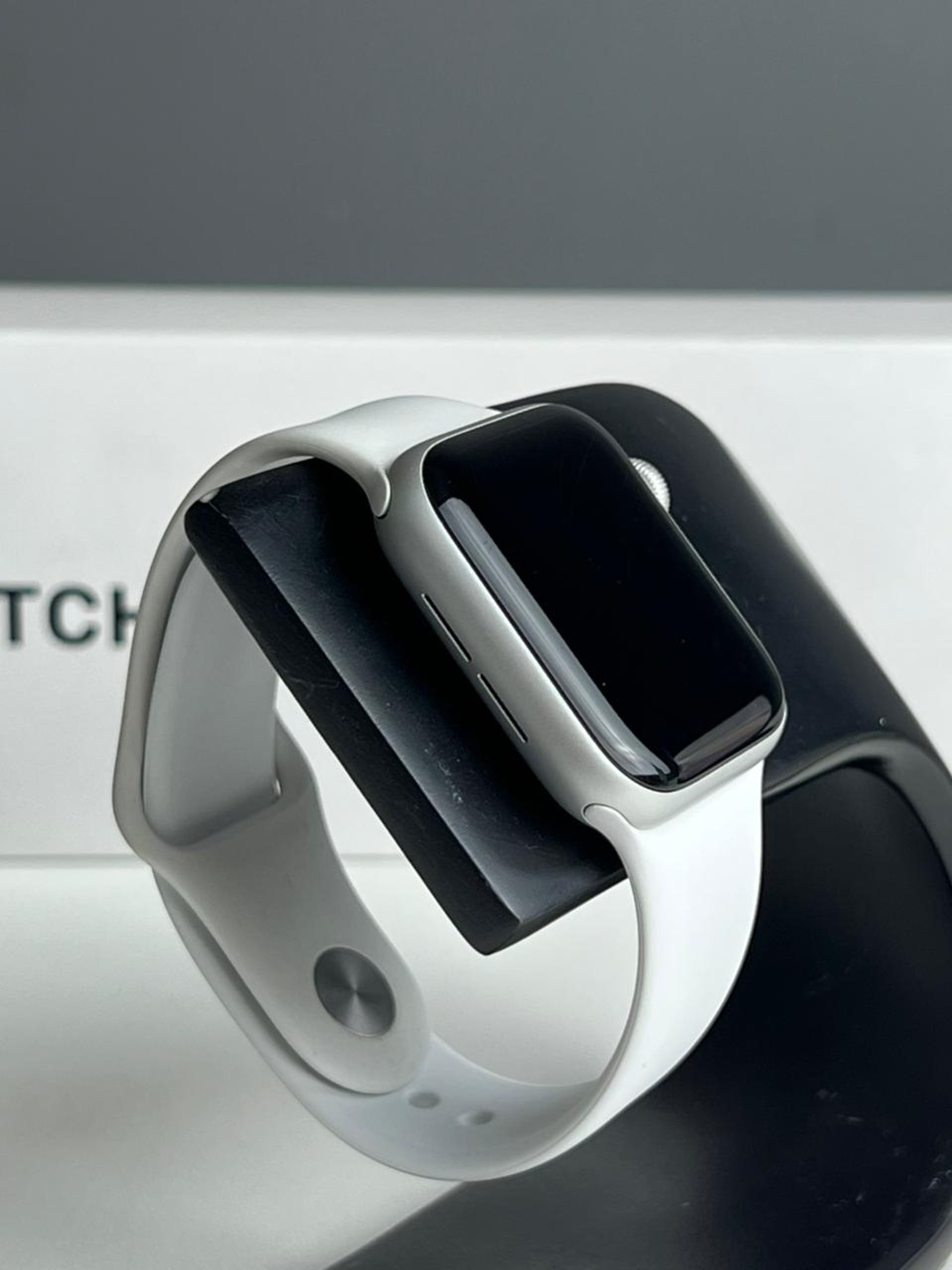 Apple Watch SE 40 мм (2е поколение)