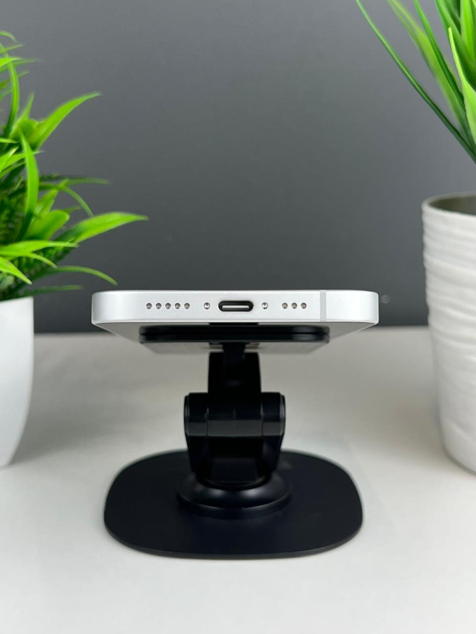 Apple iPhone 16e 128GB