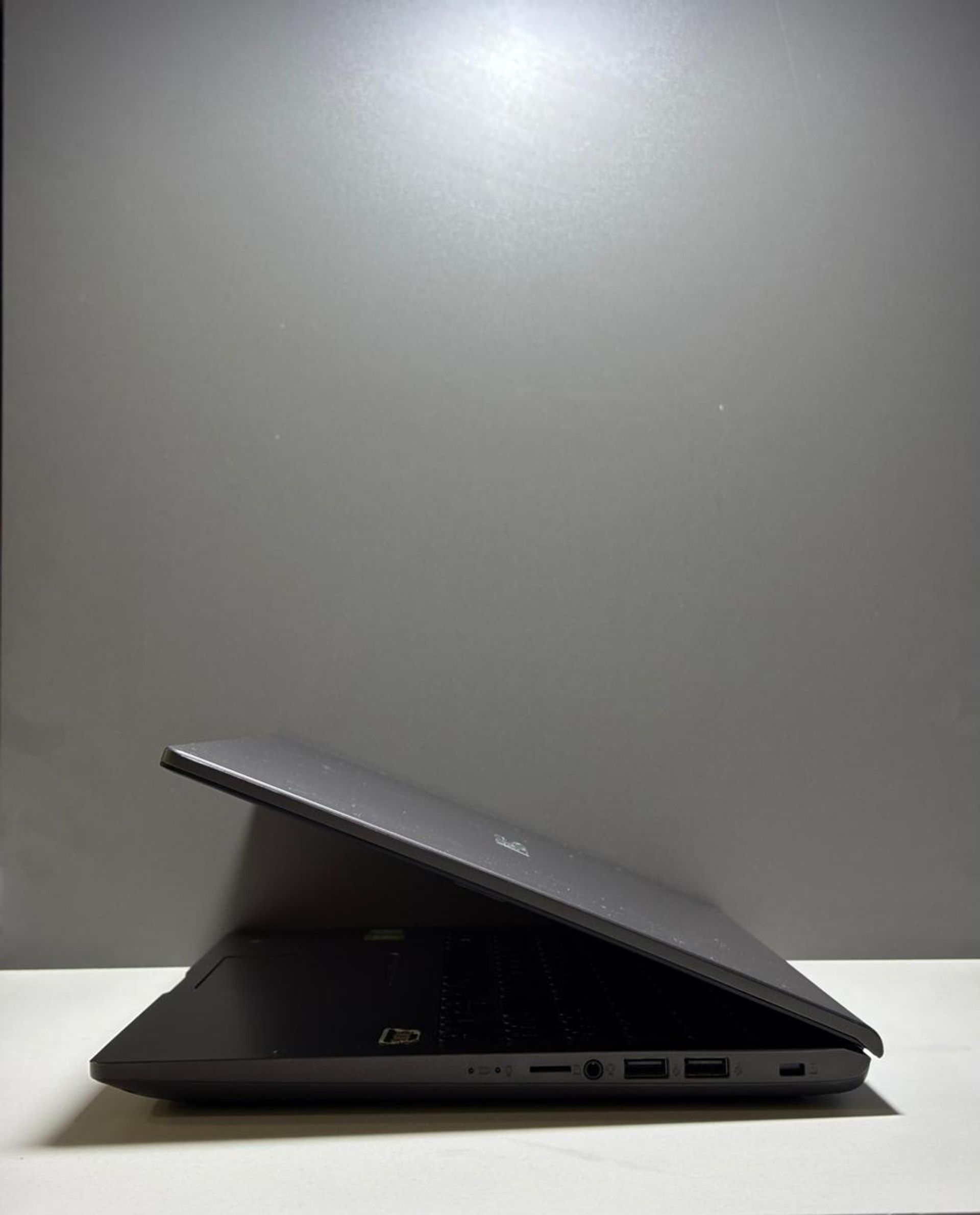 Asus Intel core i3/7gen