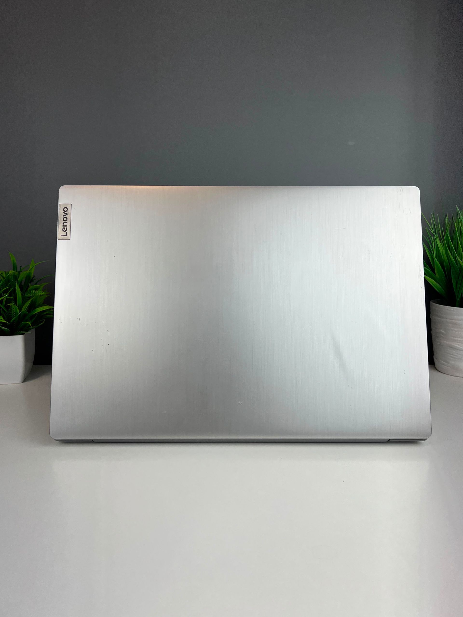 Ноутбук Lenovo core i3/10-пок  Intel Core i3  10-поколение  ядер 8 GB 256 GB 15 дюймов