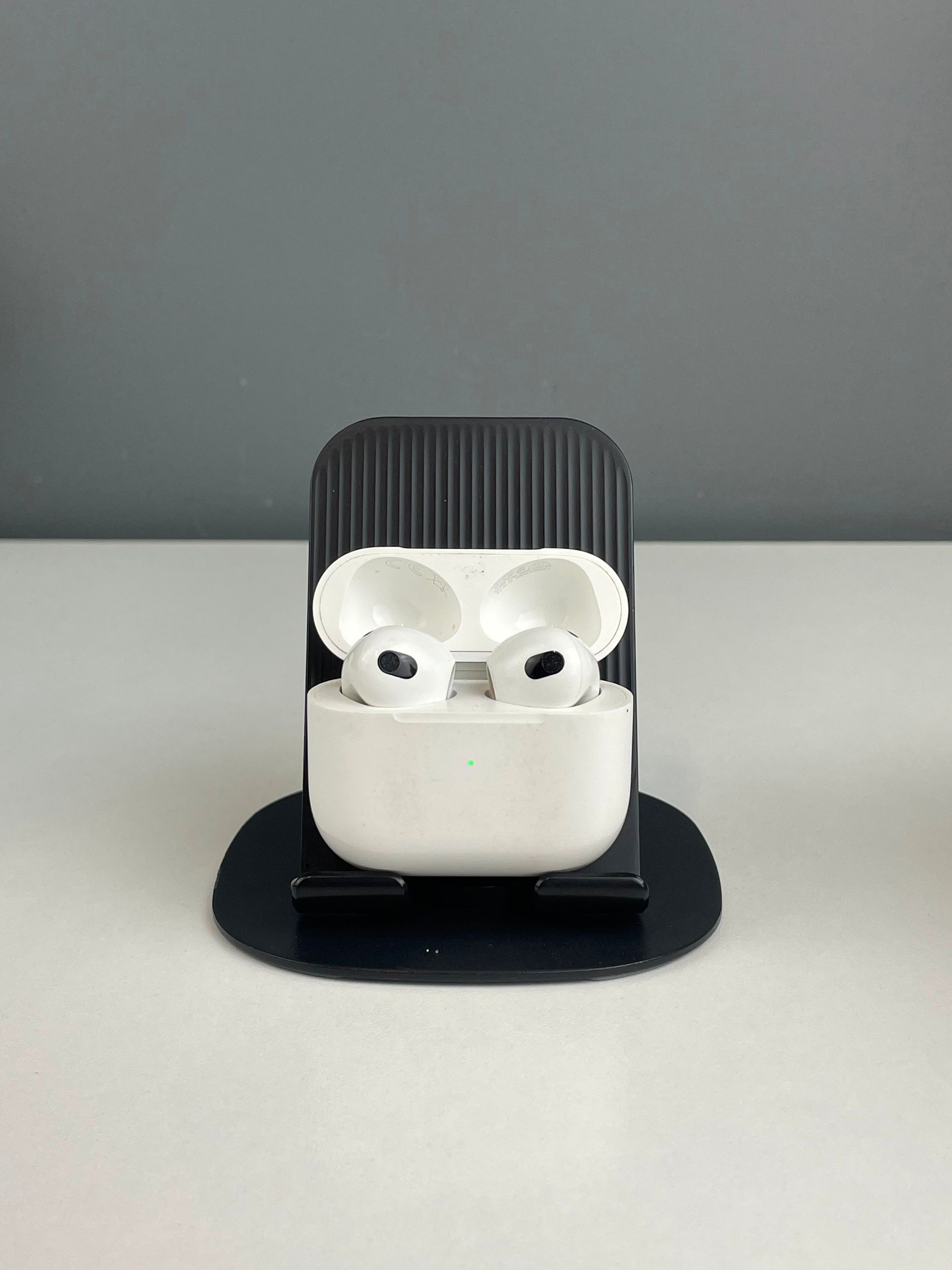 Apple AirPods 3 series