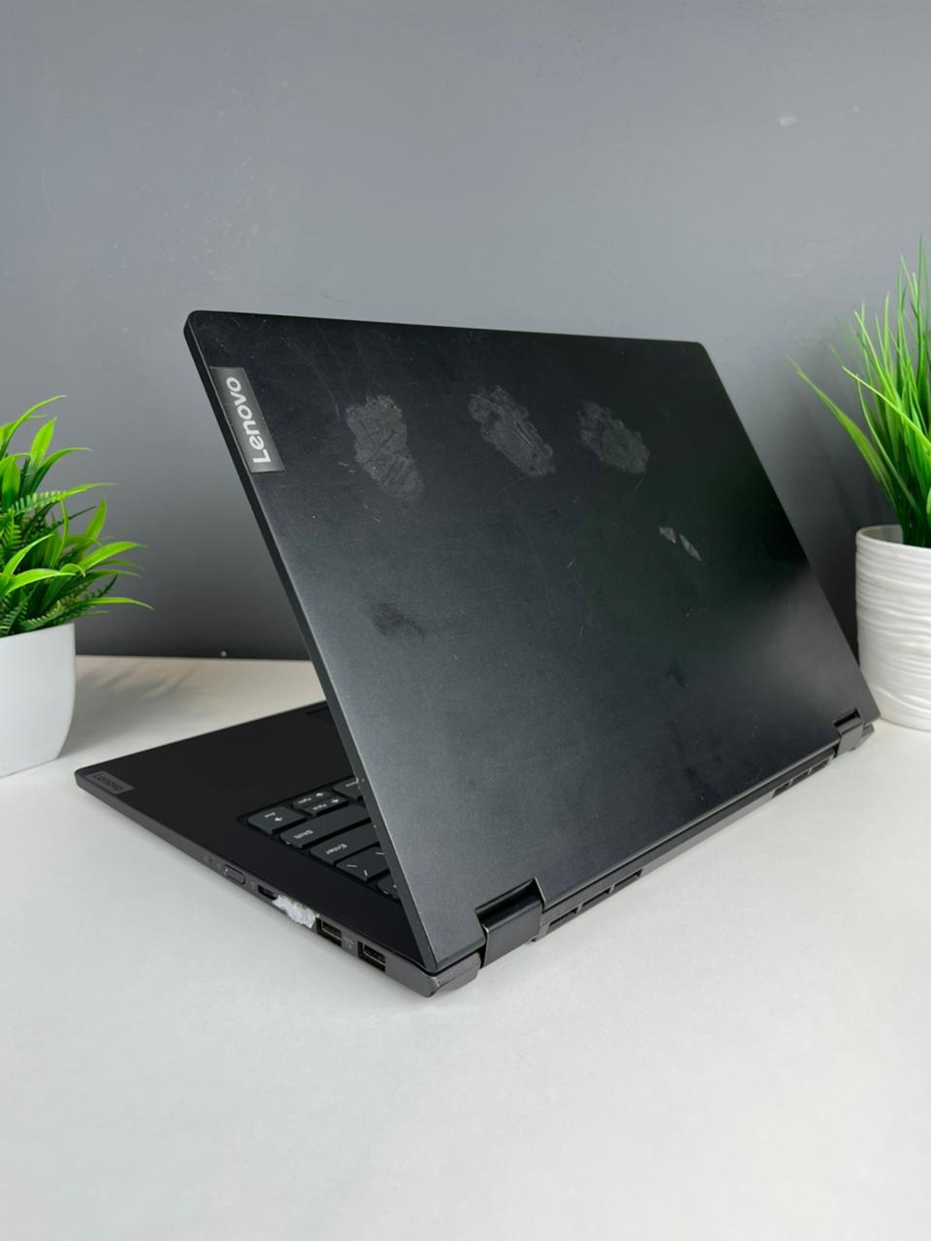 Ноутбук Lenovo core i3/8-пок  Intel Core i3  8-поколение  ядер 4 GB 128 GB