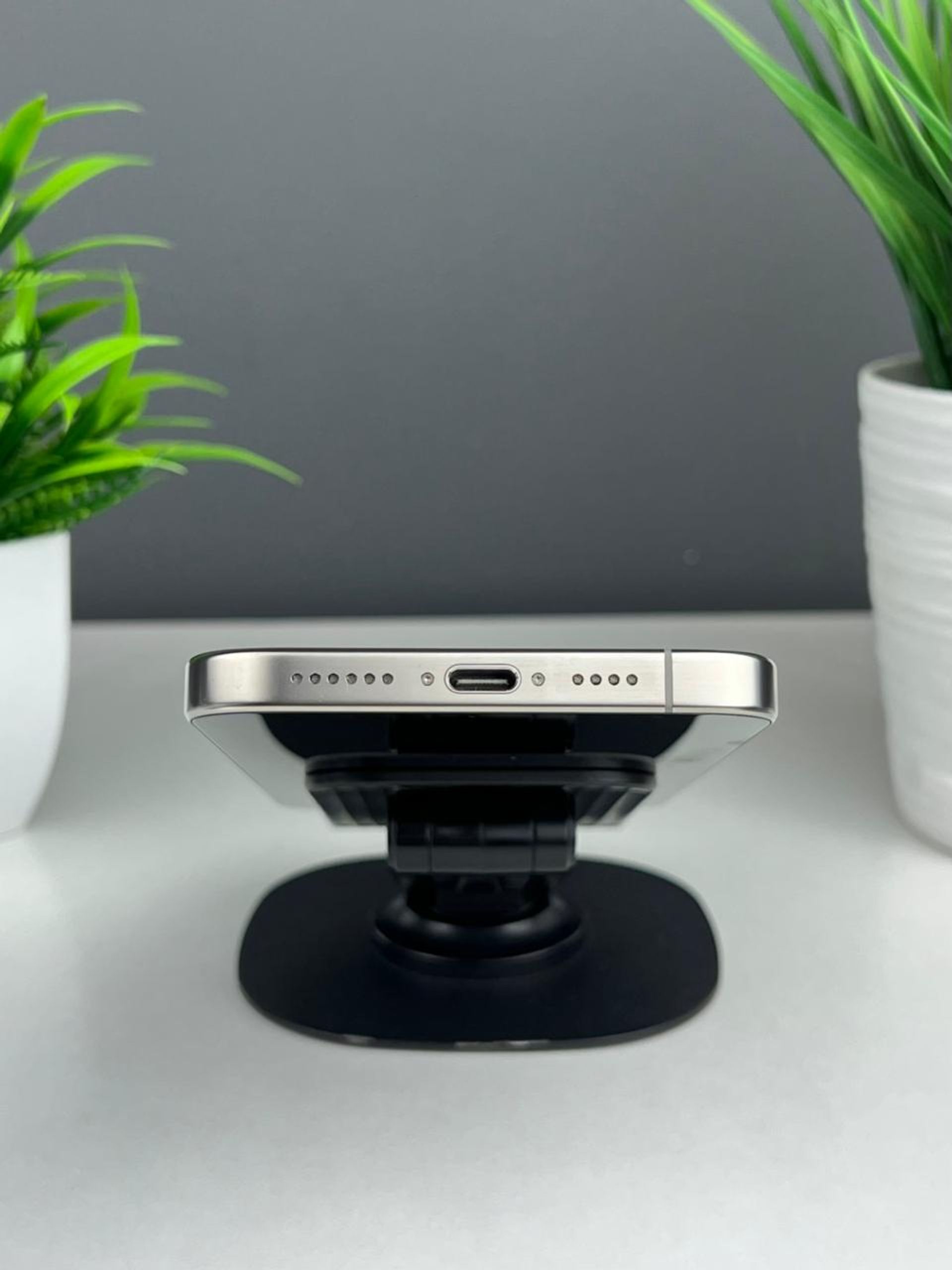 Apple iPhone 16 Pro Max 256GB - фото_4