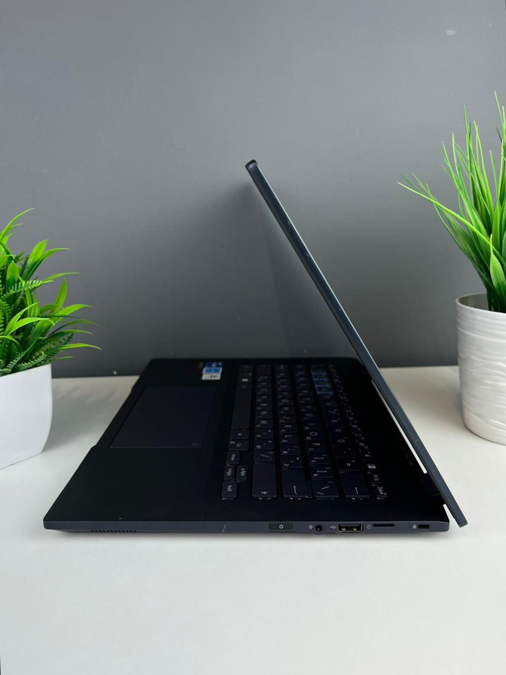 Asus Core i5/12 пок