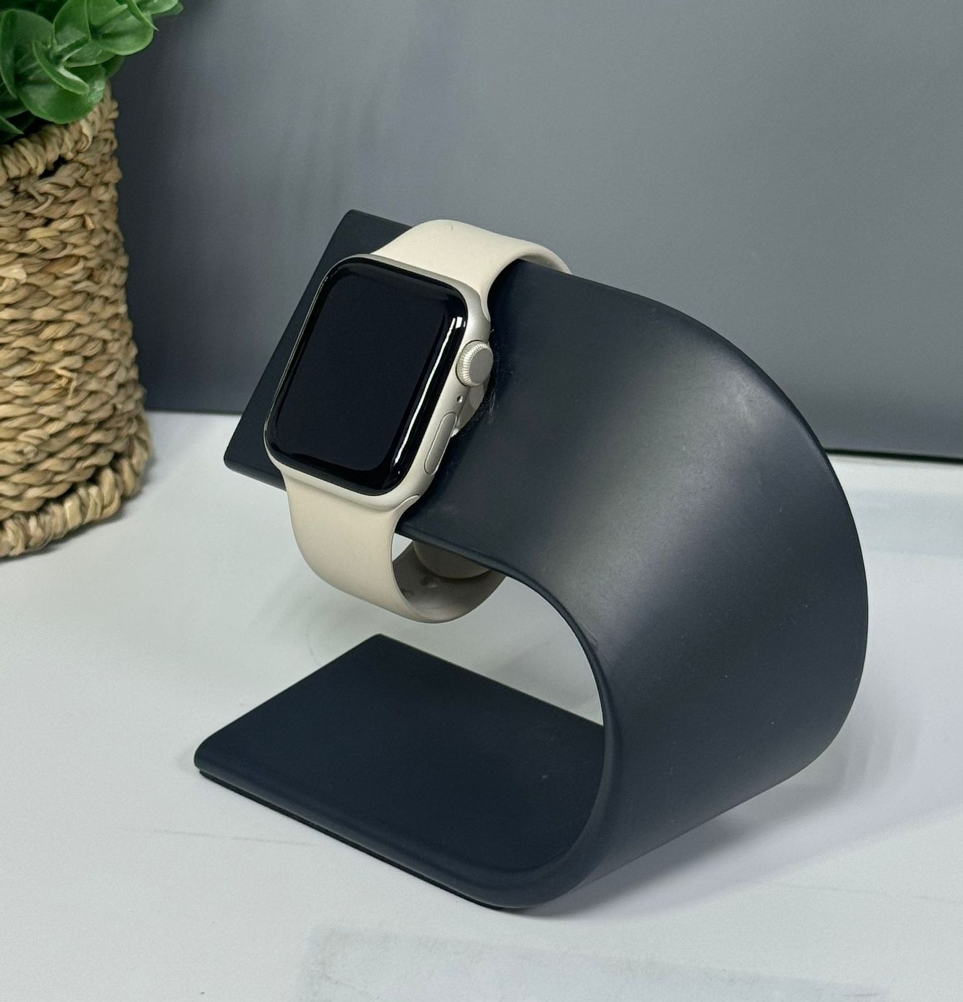 Apple Series SE 40 mm (2е поколение) 40mm