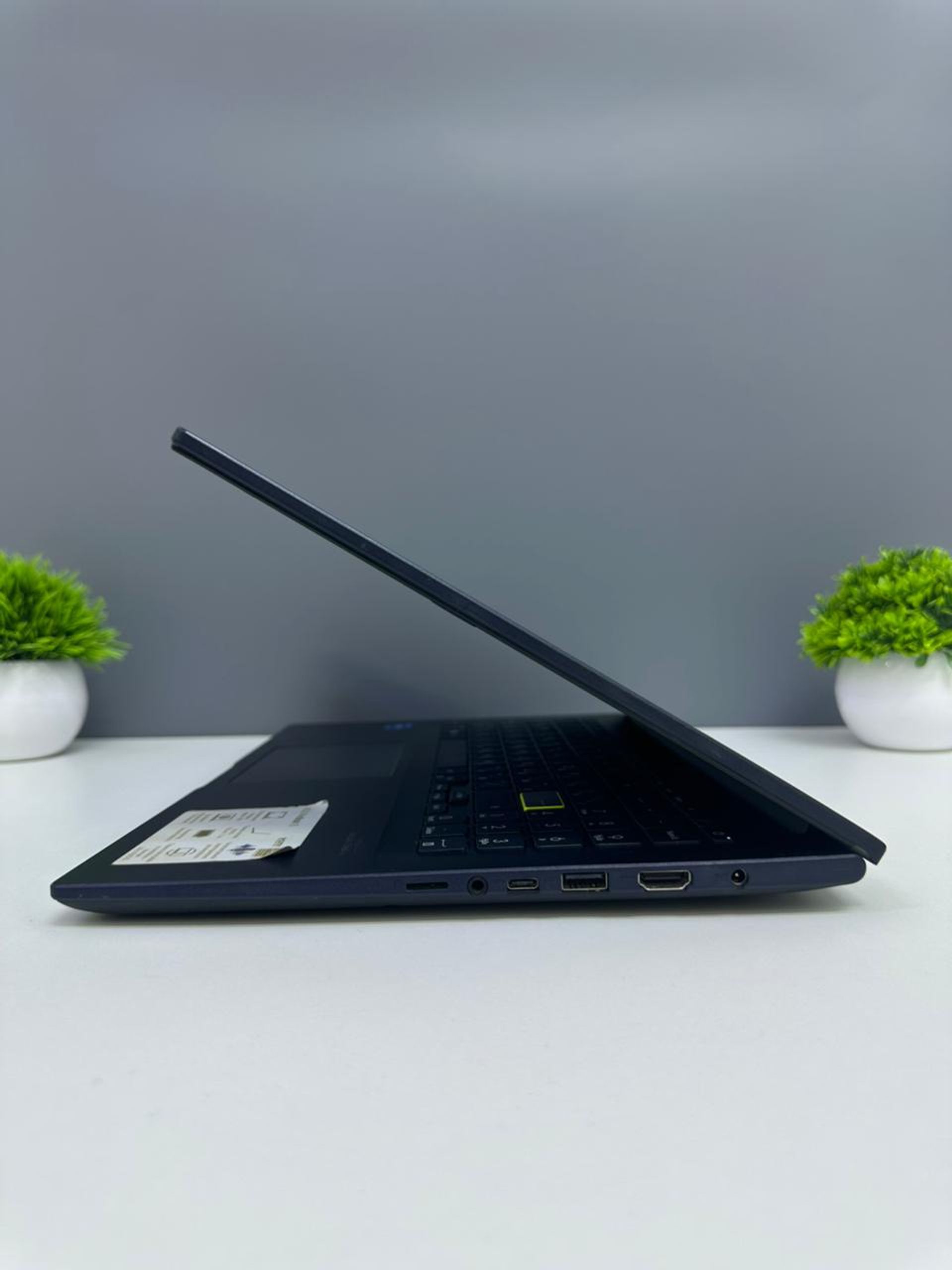 Ноутбук ASUS Asus Core i5/11 пок