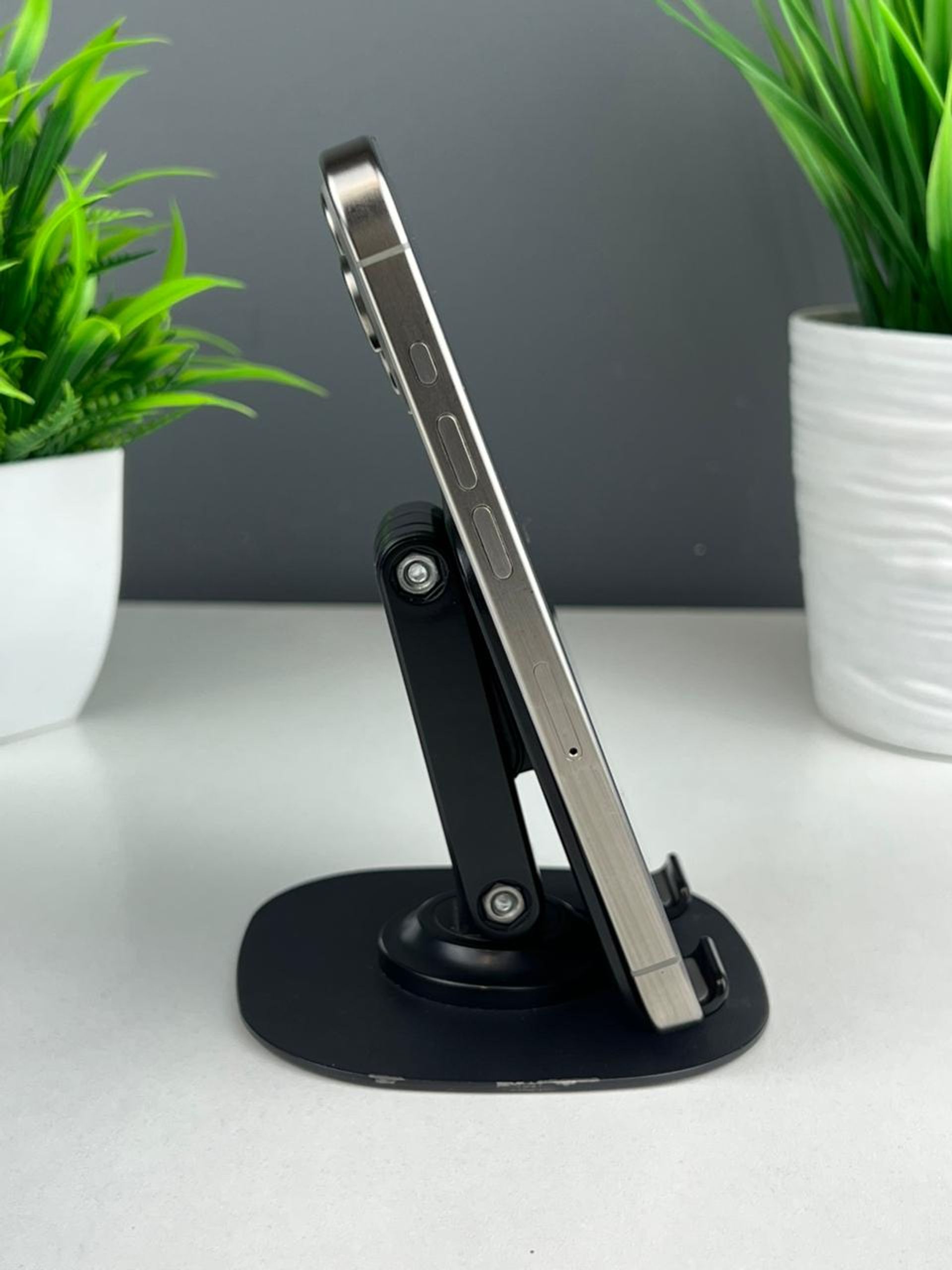 Apple iPhone 15 Pro 256GB - фото_2