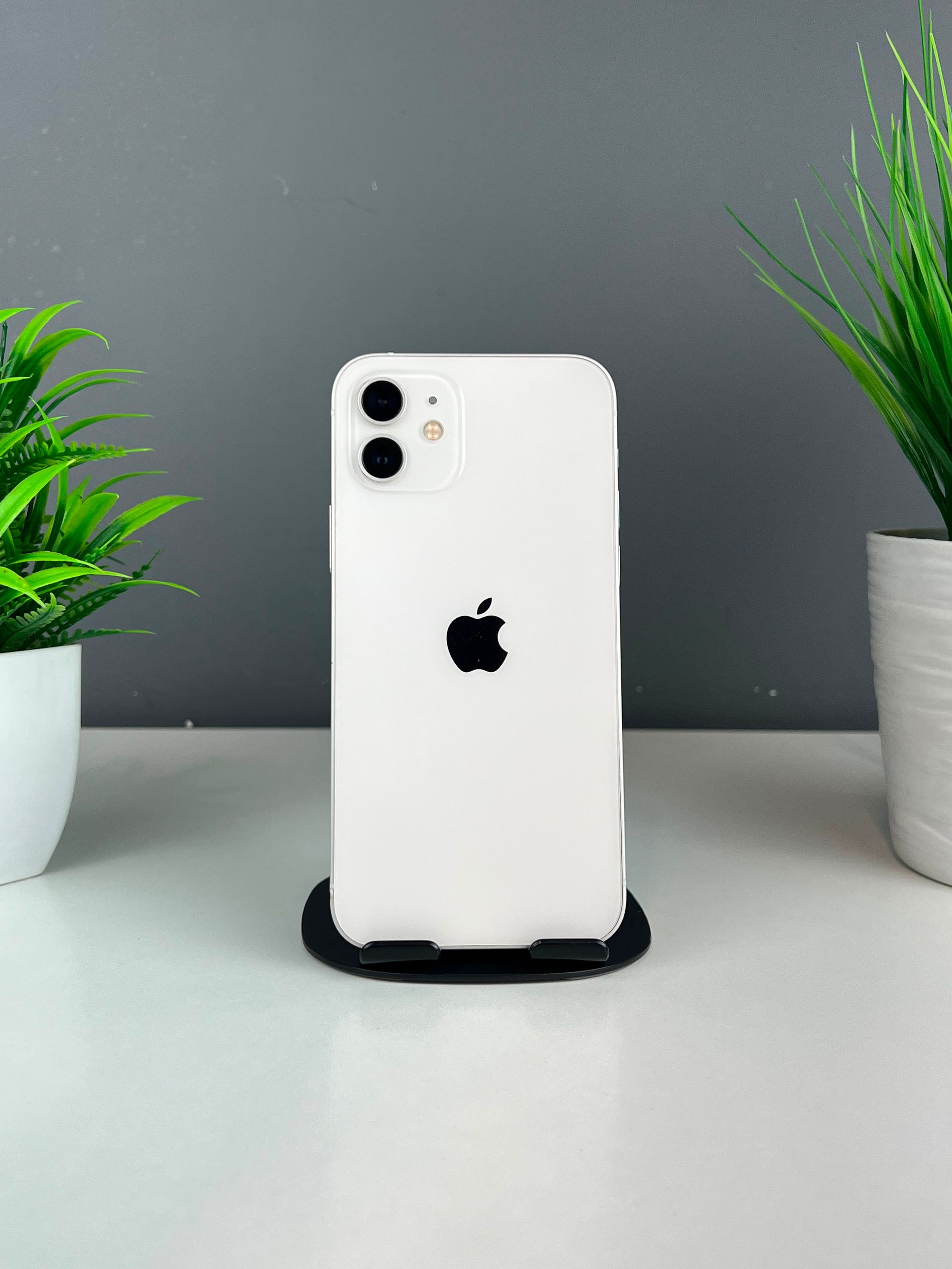 Apple iPhone 12 64 GB