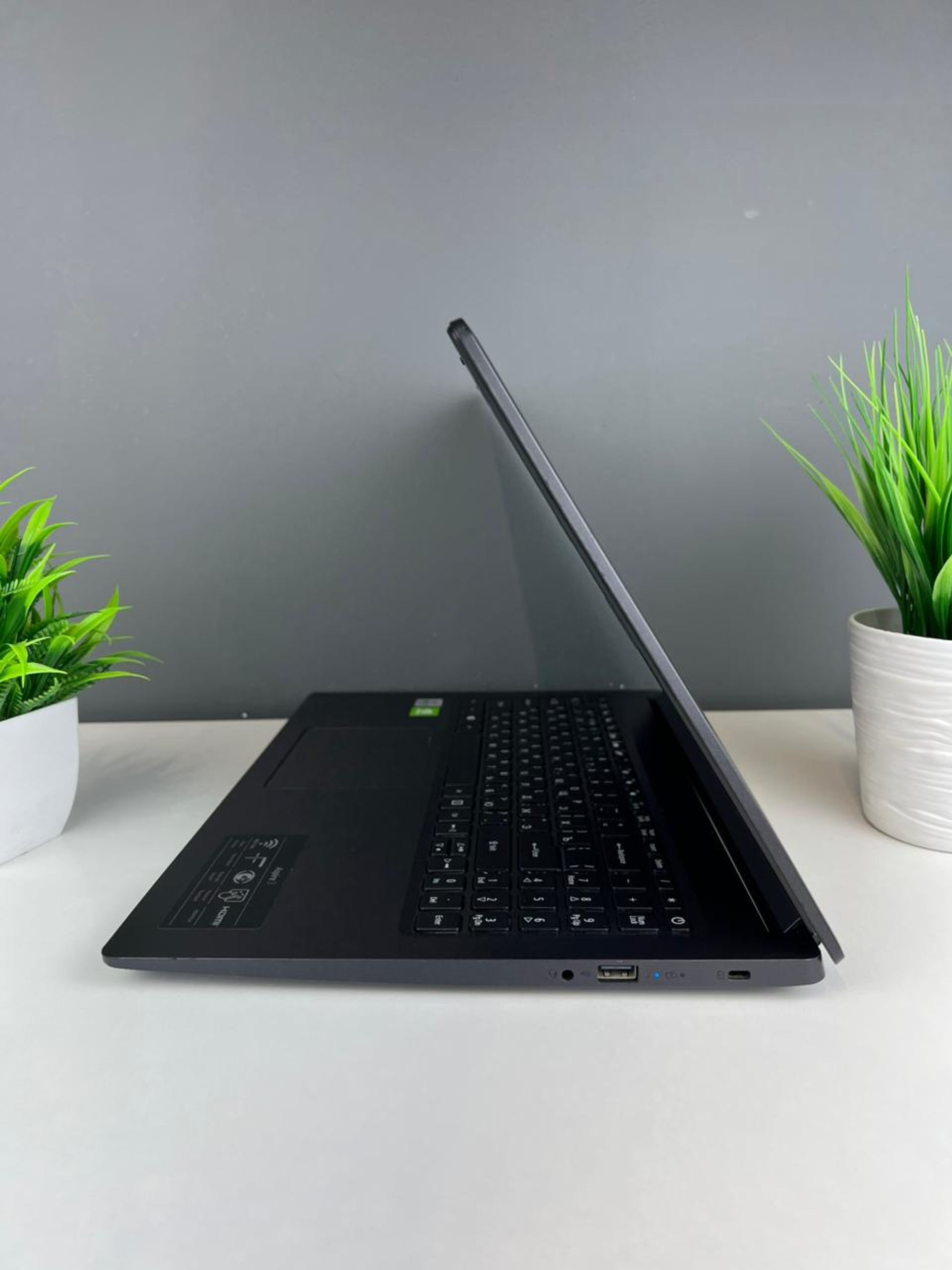 Ноутбук Acer core i3/10-пок  Intel Core i3  10-поколение  ядер 4 GB 500 GB