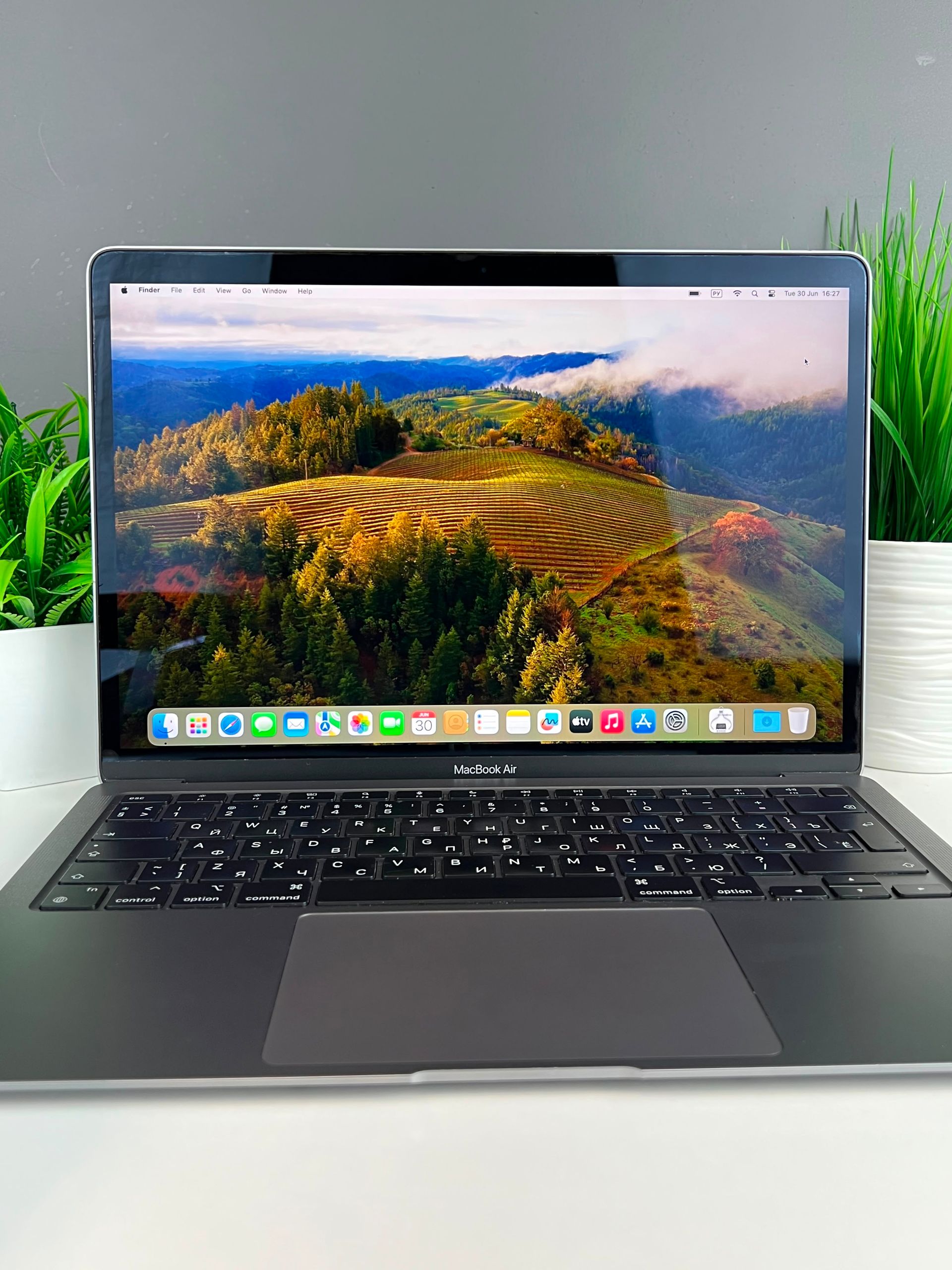 Ноутбук Apple MacBook Air Apple M1 ядер 8 GB 256 GB 13.3 дюймов