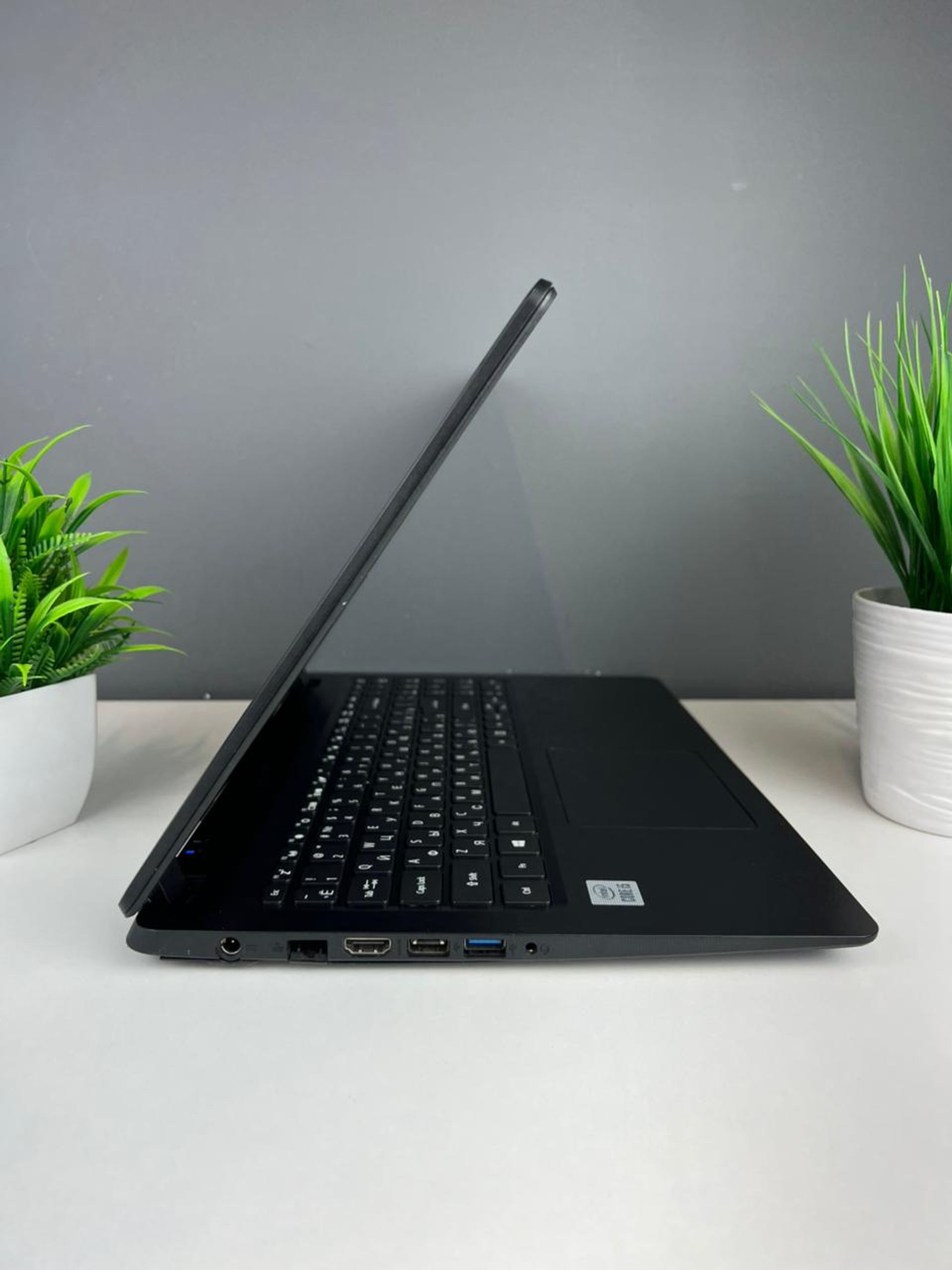 Ноутбук Acer core i5/10 пок  Intel Core i5  10-поколение  ядер 4 GB 16 дюймов