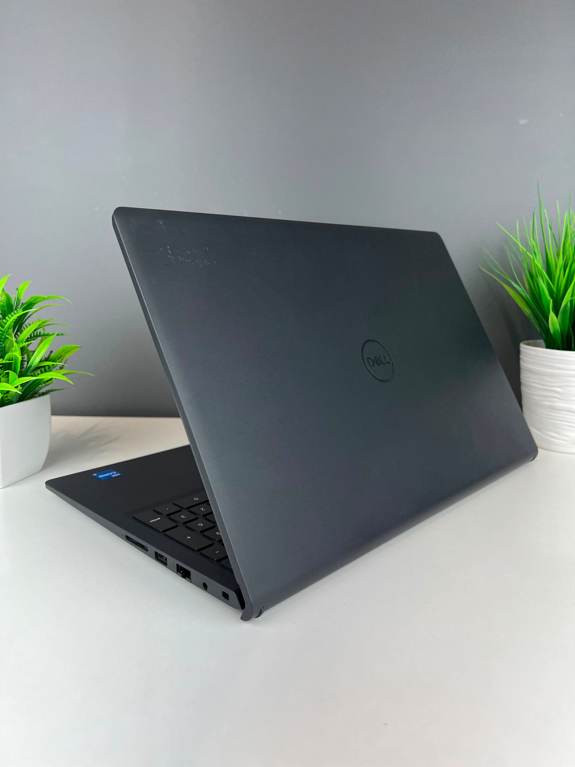 Ноутбук Dell Для работы и учебы  Intel Core i5  13-поколение  ядер 16 GB 512 GB 15 дюймов