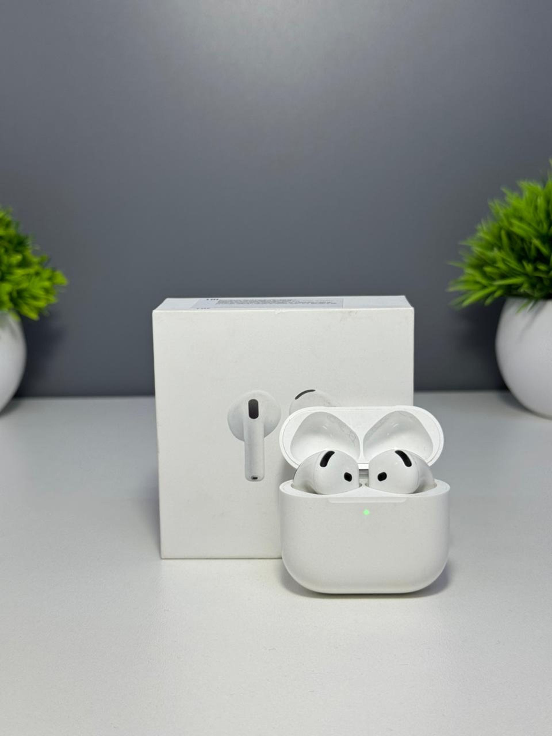 Apple AirPods 4 series