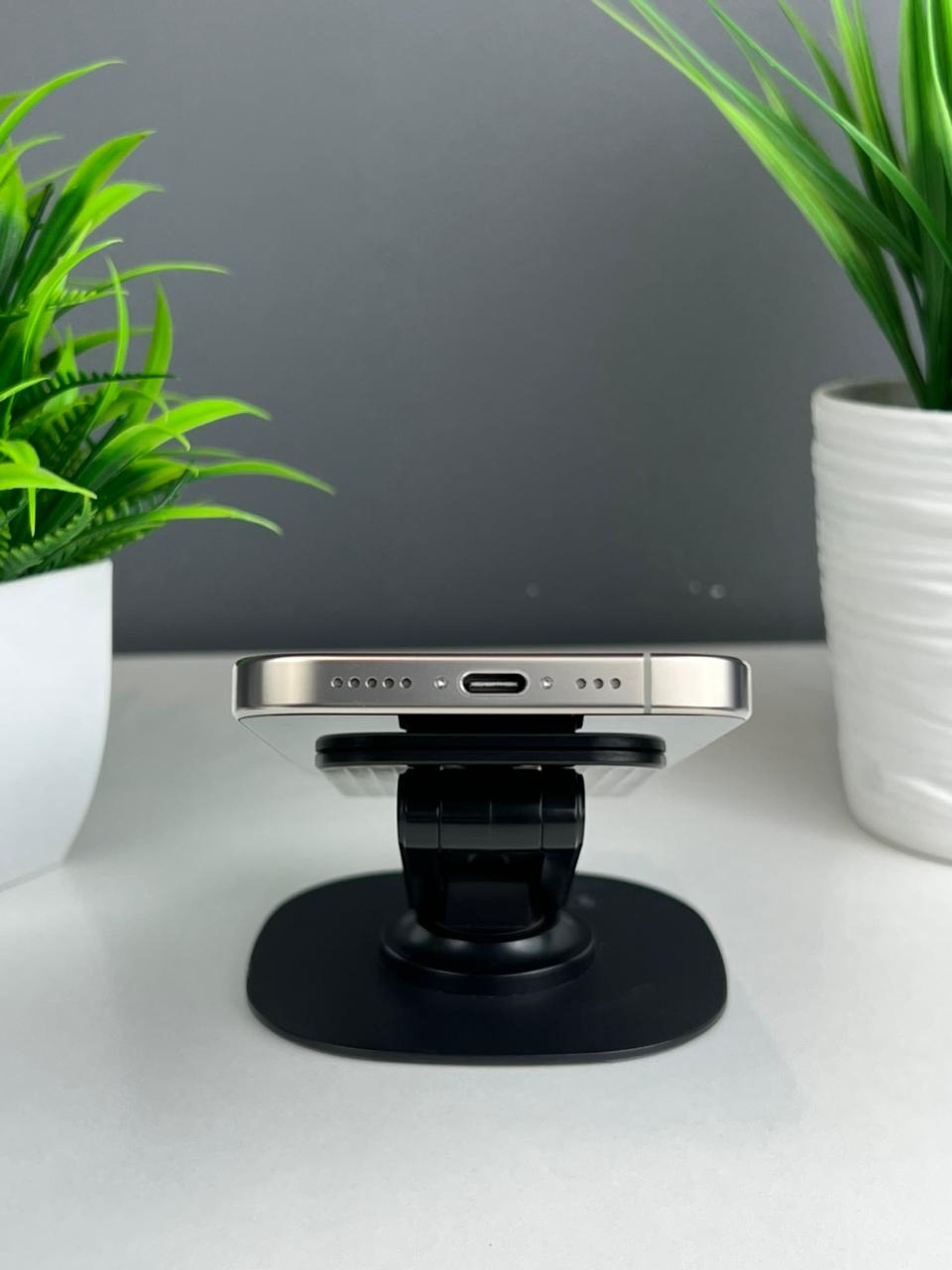 Apple iPhone 16 Pro 1024Gb