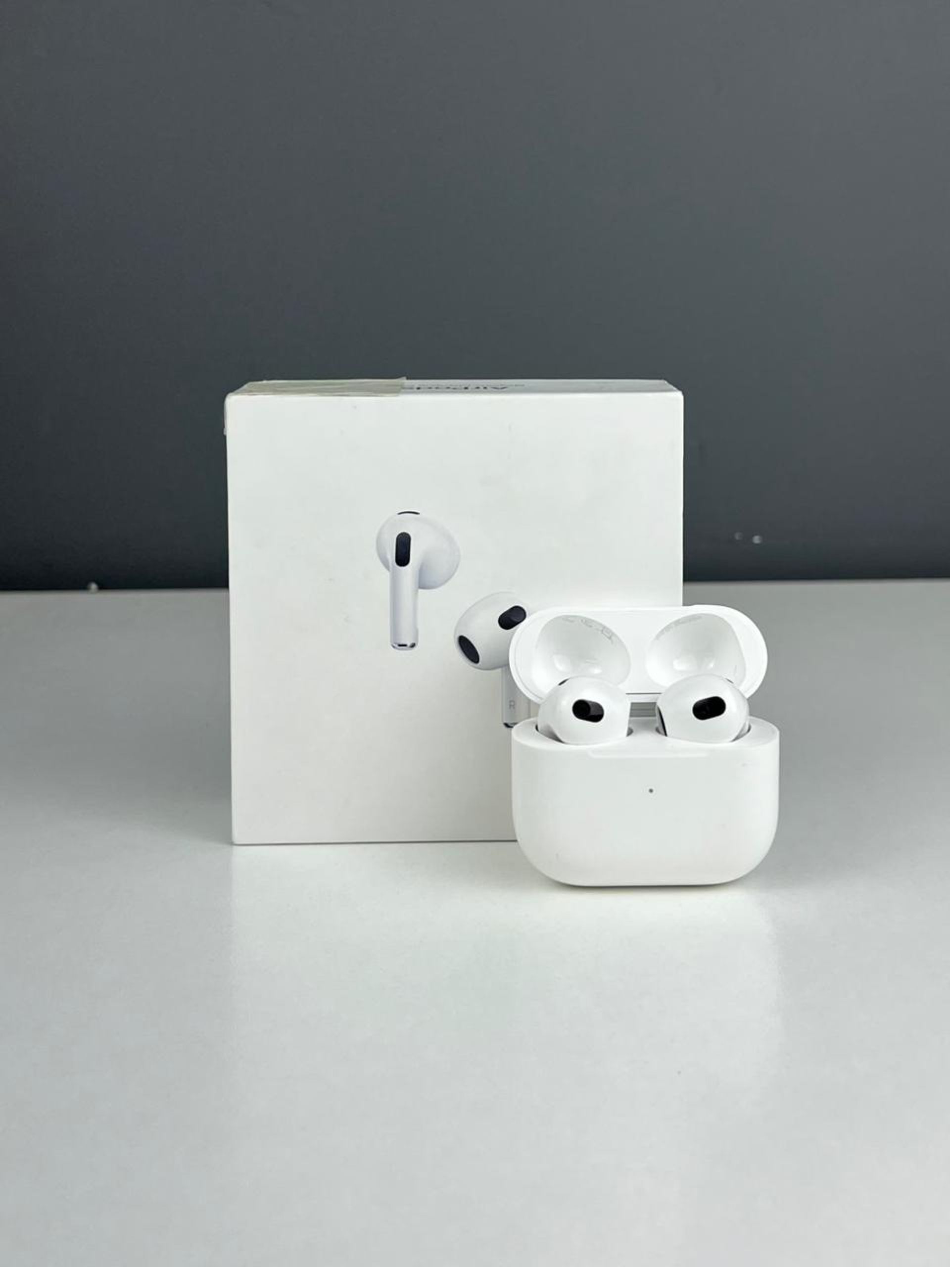 AirPods 3 series