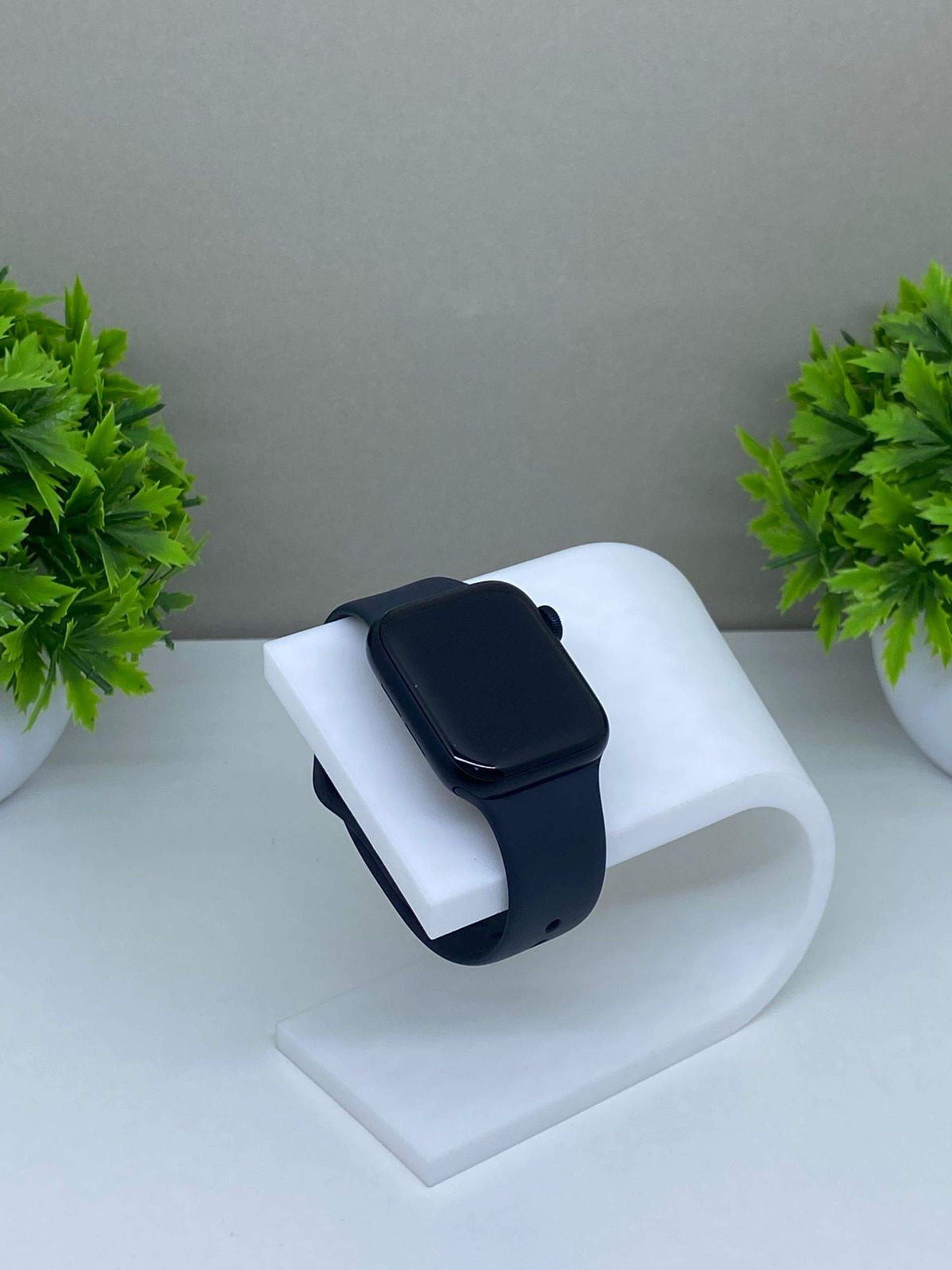 Apple Watch SE 40 мм (2е поколение)