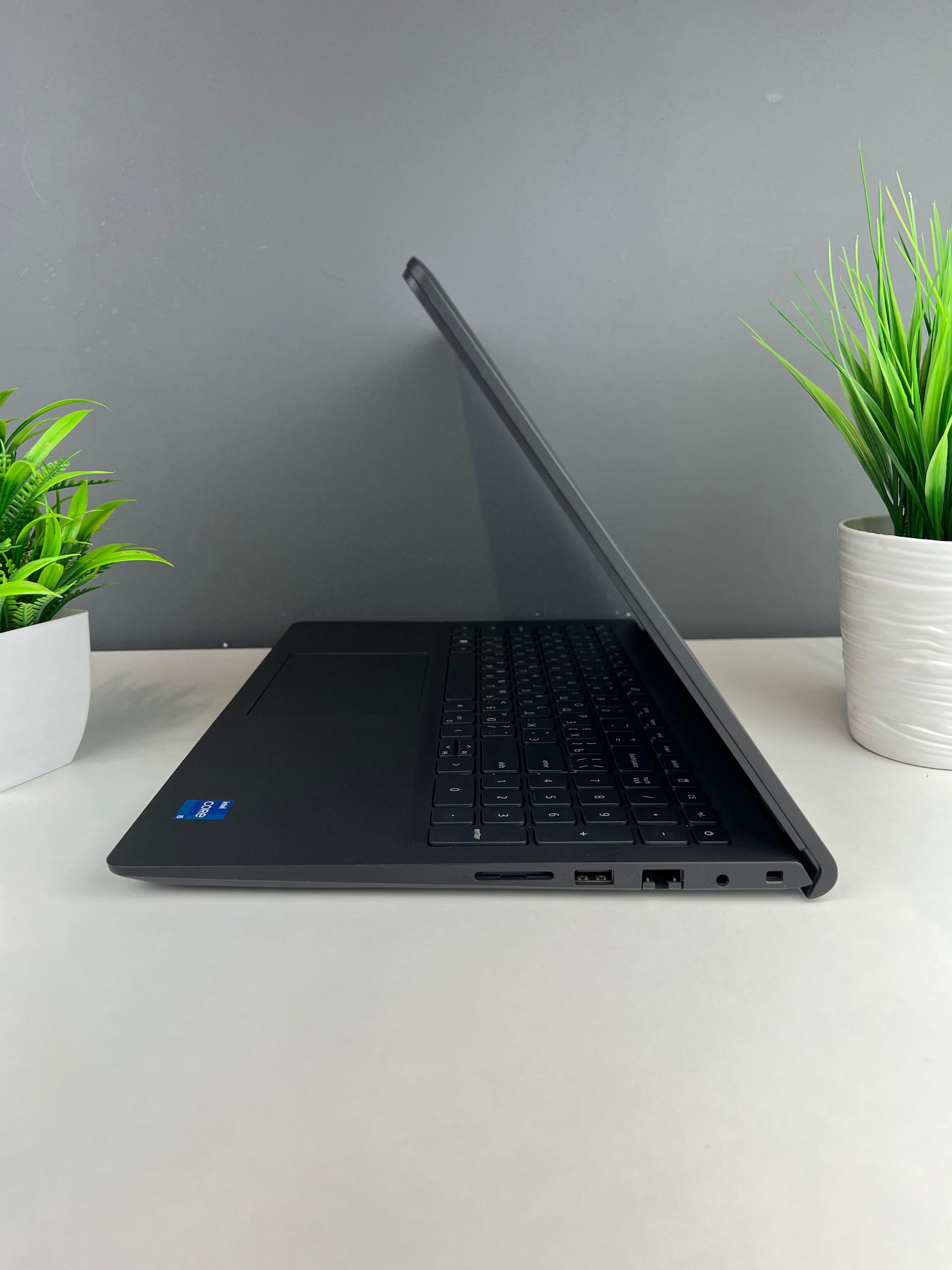 Ноутбук Dell core i5/11 пок  Intel Core i5  11-поколение  ядер 8 GB 256 GB 15 дюймов