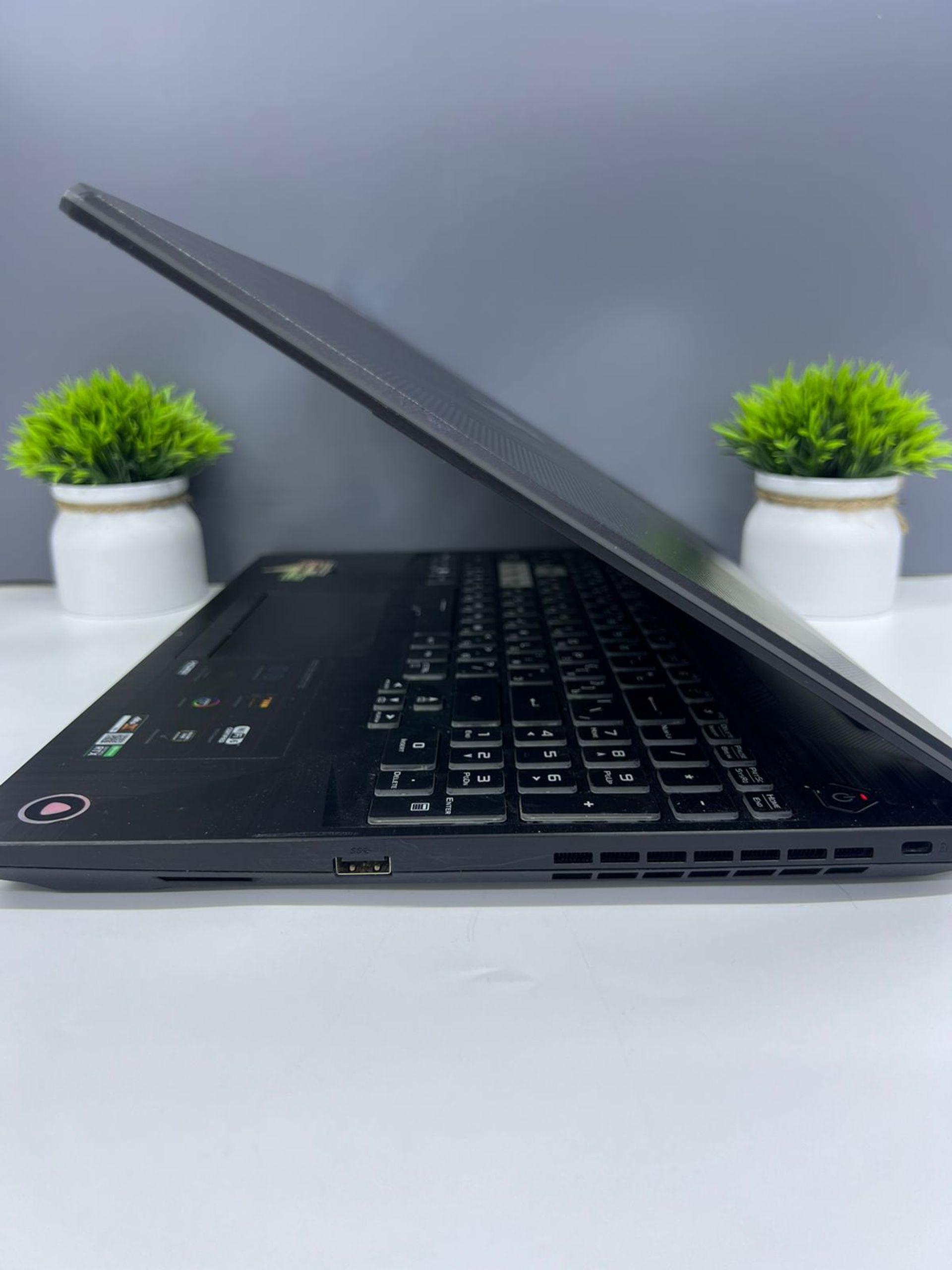 Asus 16 512 16 Чёрный