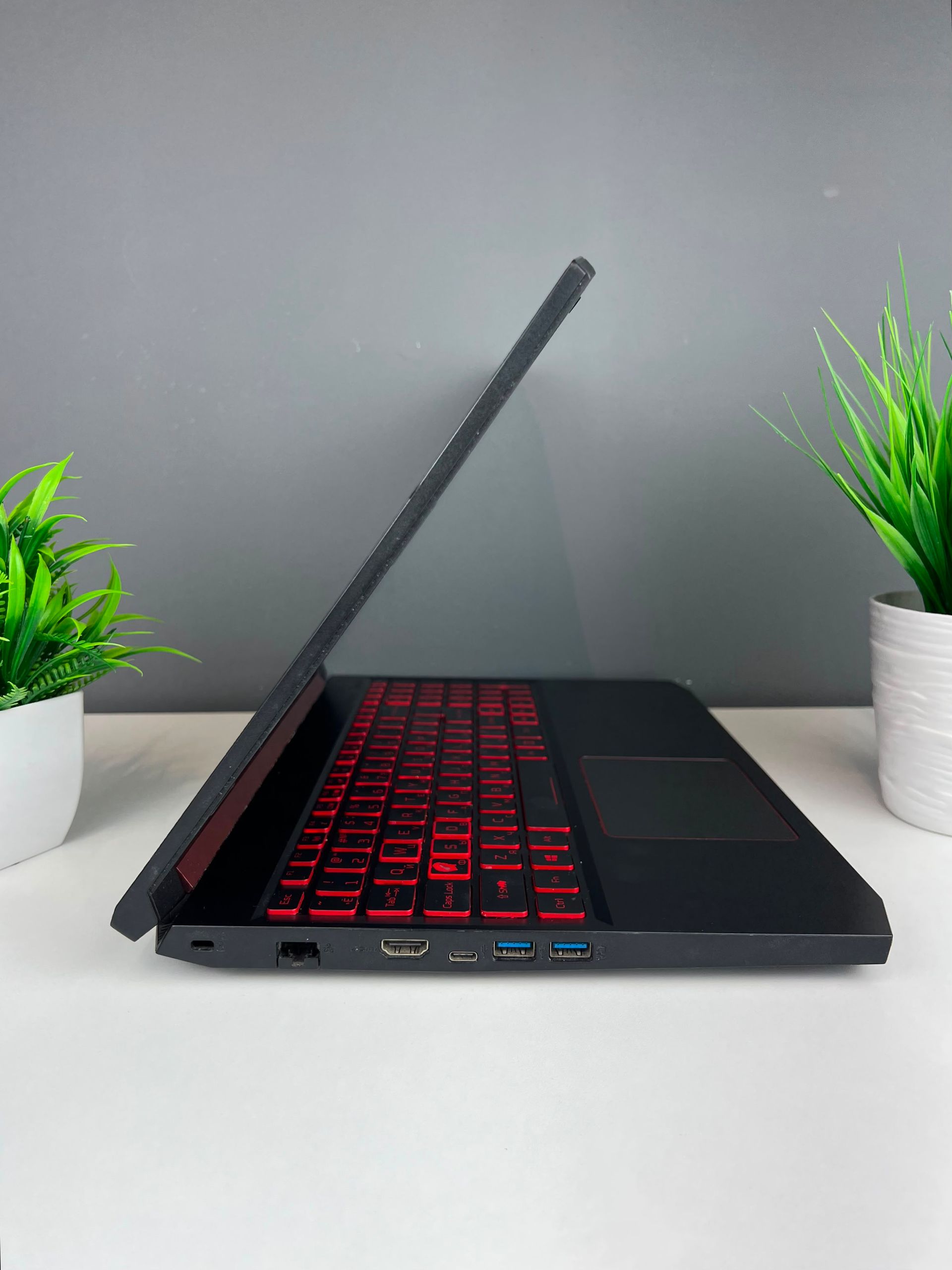 Ноутбук Acer Nitro  Intel Core i5  9-поколение  ядер 16 GB 500 GB 14 дюймов