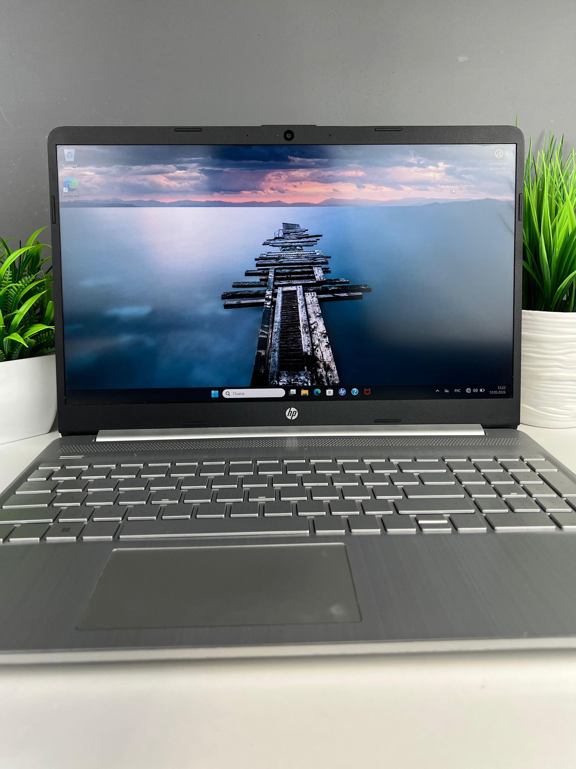 Ноутбук Hp core i3/12-пок  Intel Core i3  12-поколение  ядер 4 GB 240 GB 15 дюймов