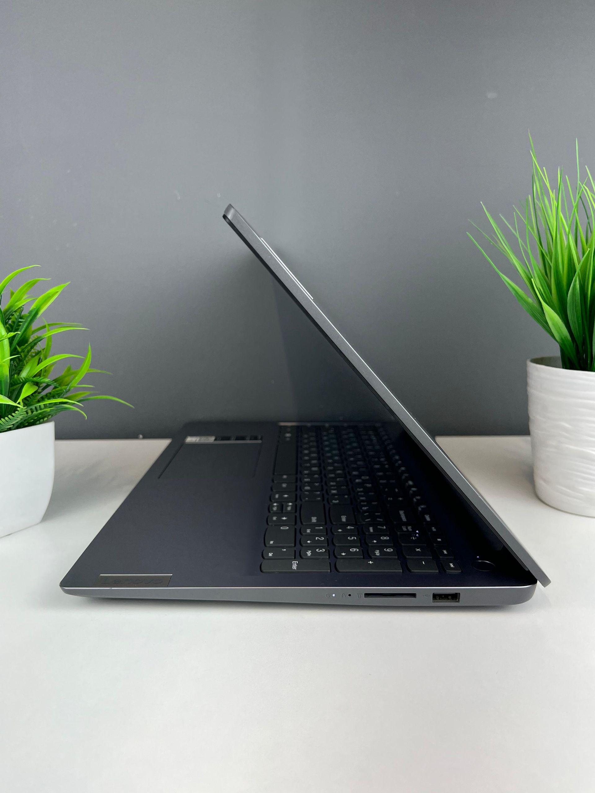 Ноутбук Lenovo core i5/12 пок  Intel Core i5  12-поколение  ядер 8 GB 500 GB 15 дюймов