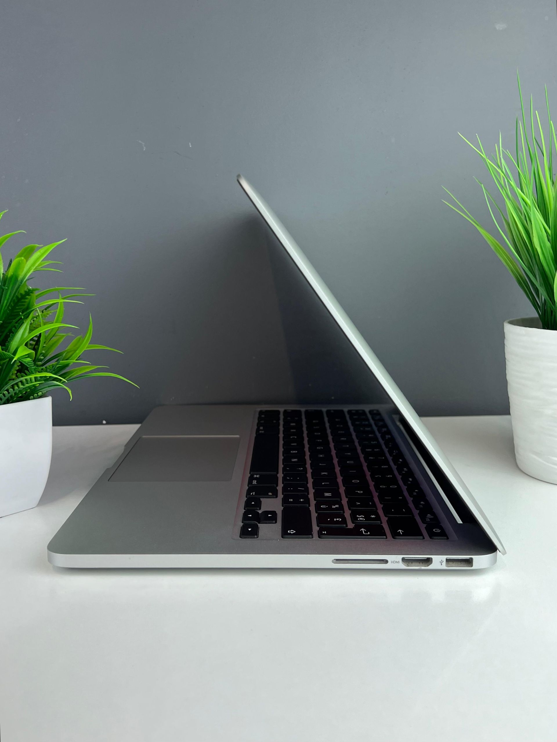 Ноутбук Apple macbook air 13 intel i5  Intel Core i5 5-поколение  ядер 8 GB 256 GB 13 дюймов