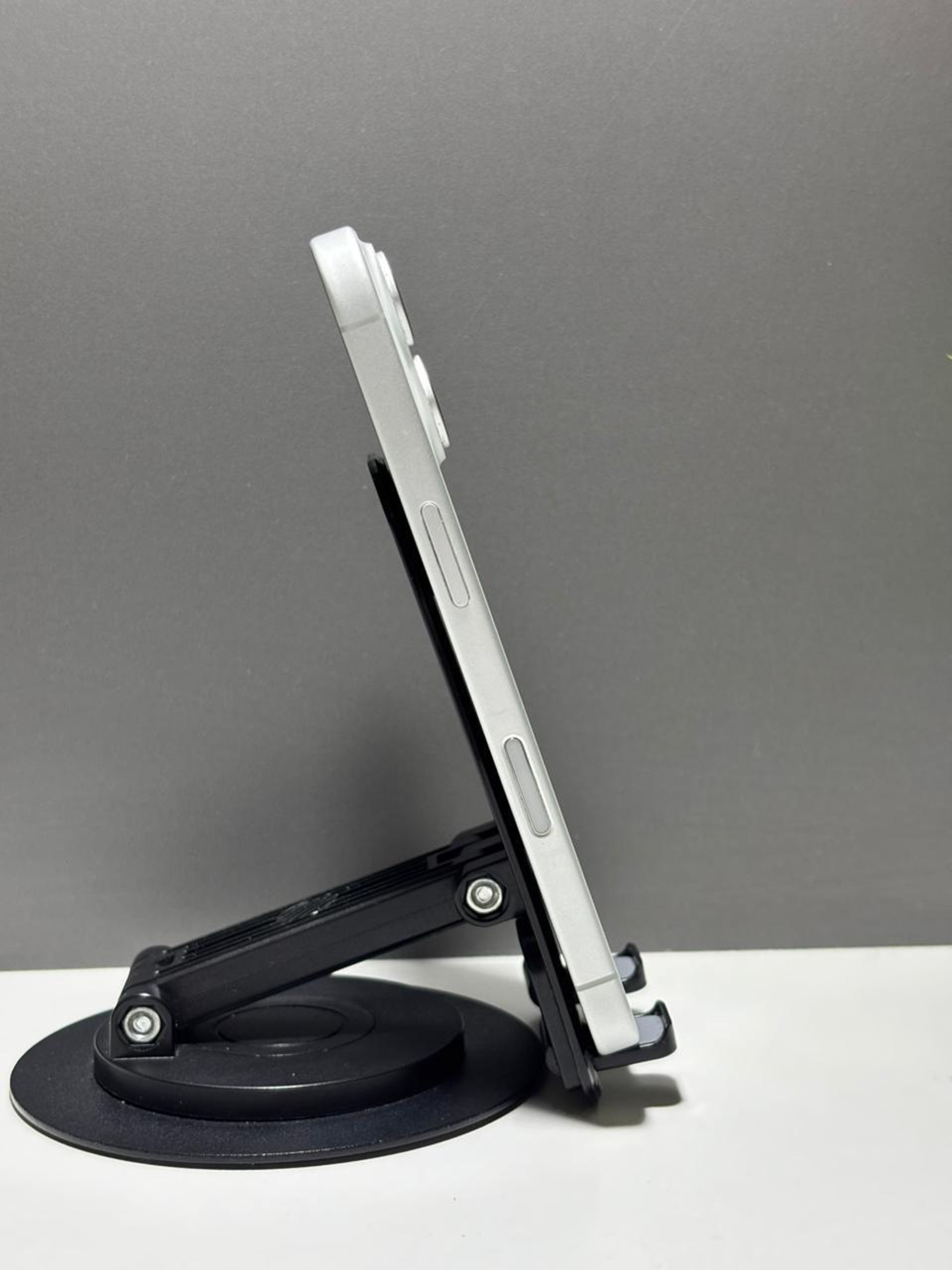 Apple iPhone 16 128GB