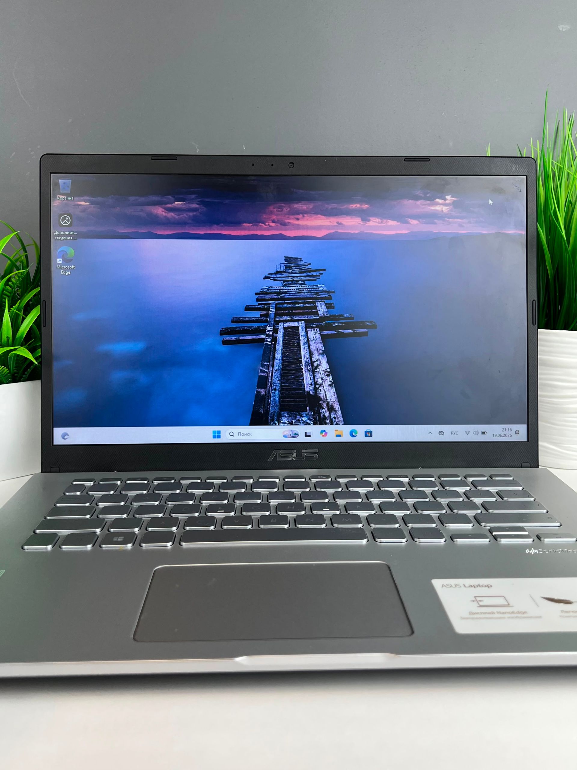 Ноутбук Asus core i3/10-пок  Intel Core i3  10-поколение  ядер 8 GB 256 GB 13 дюймов