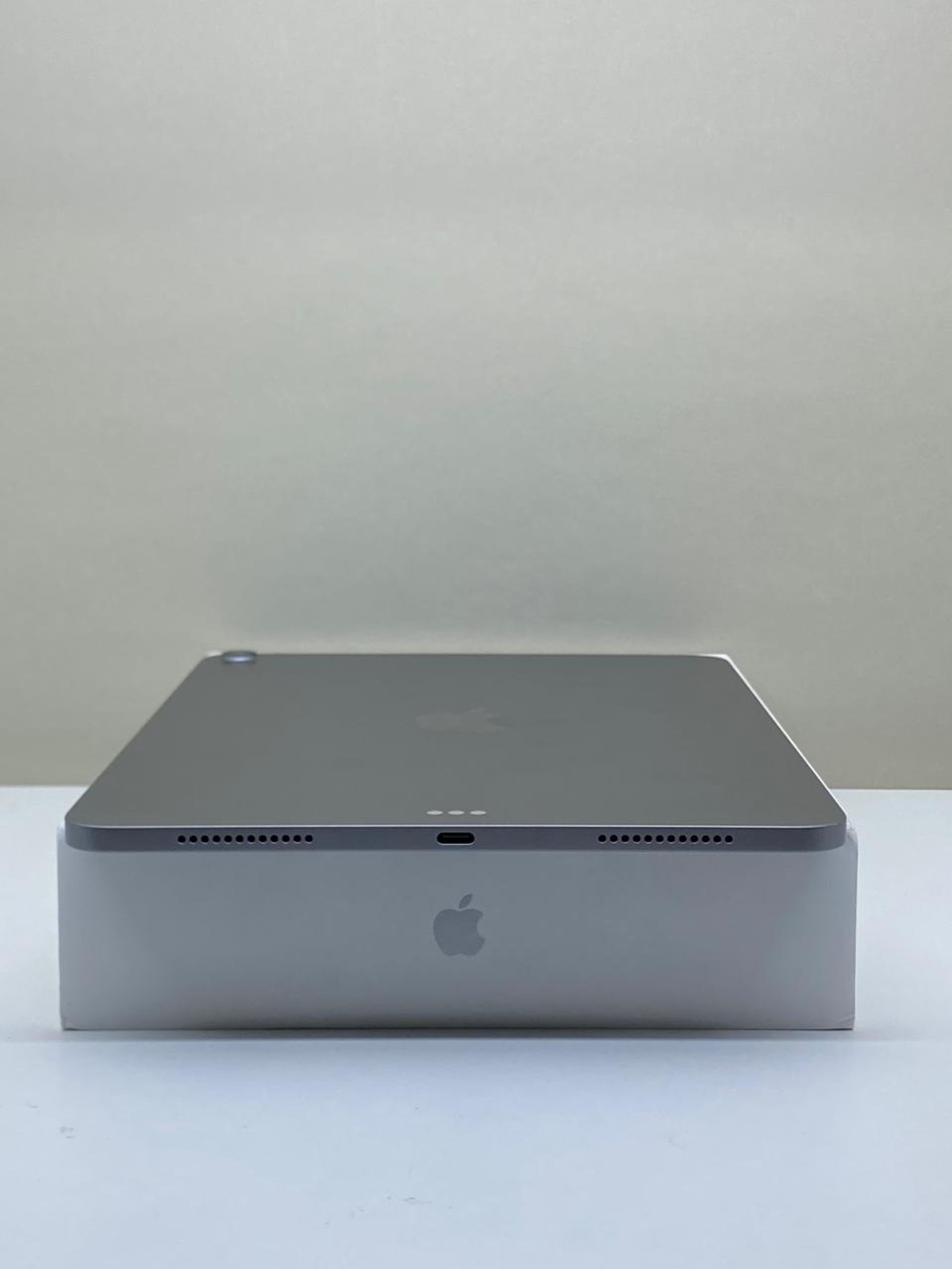 Apple iPad Air 11 2025 Wi-Fi 11 дюйм 8 Гб/256 Гб