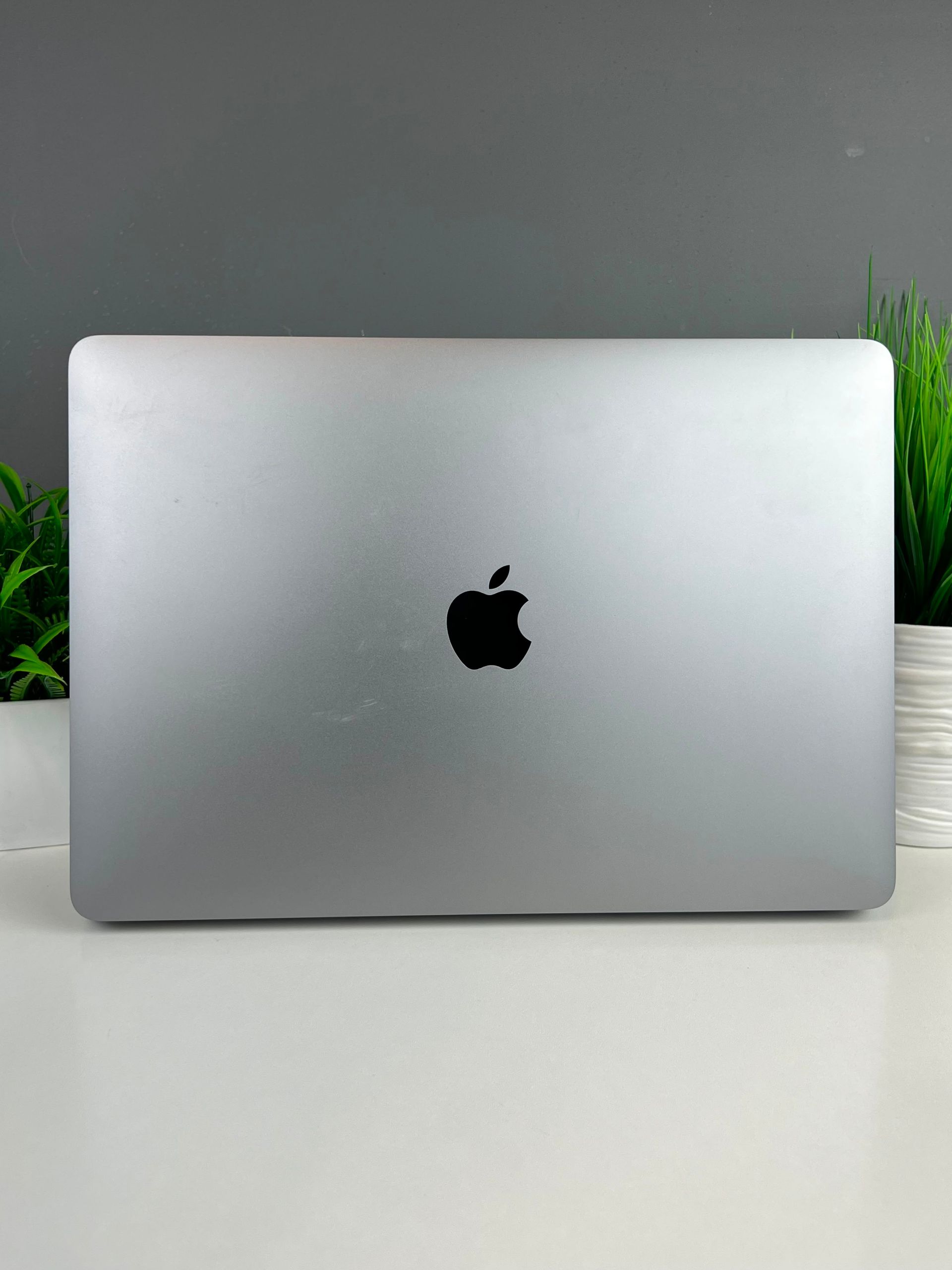 Ноутбук Apple MacBook Air Apple M1 ядер 8 GB 256 GB 13 дюймов