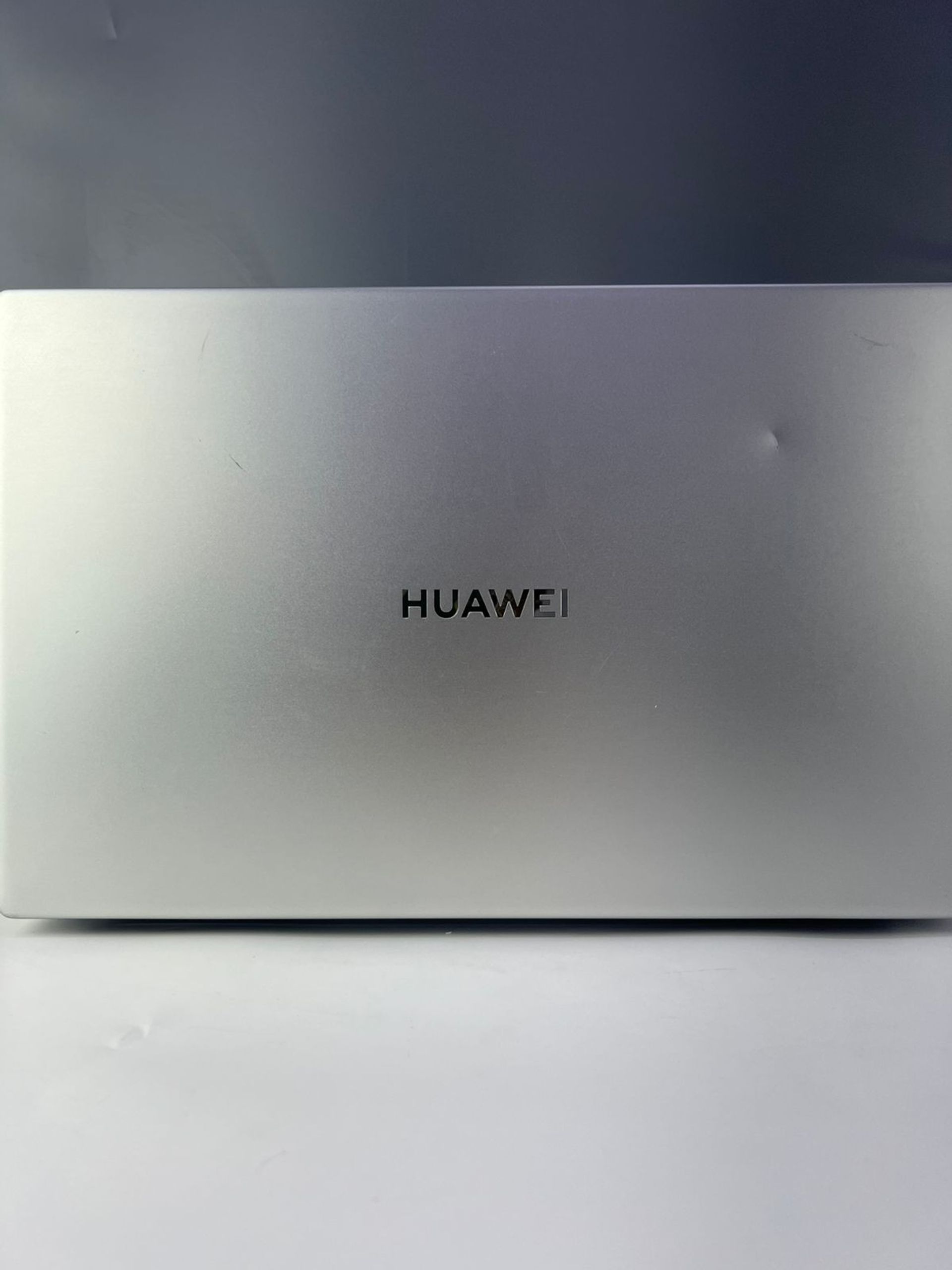 Ноутбук Huawei  Для работы и учебы AMD Ryzen 5 5-поколение ядер 8 GB 512 GB 15 дюймов