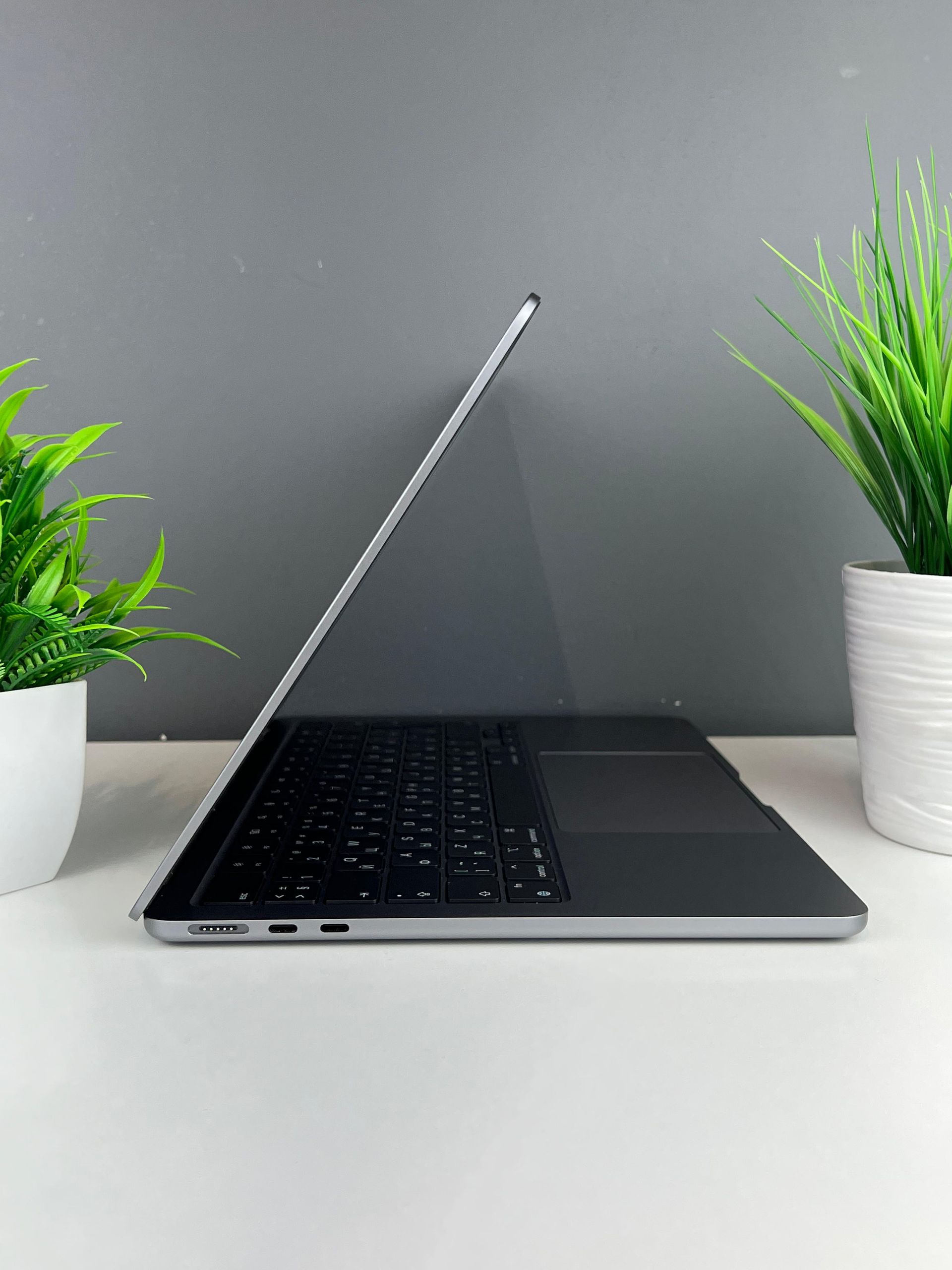 Ноутбук Apple macbook air 13 m2 Apple M2 ядер 8 GB 256 GB 13 дюймов