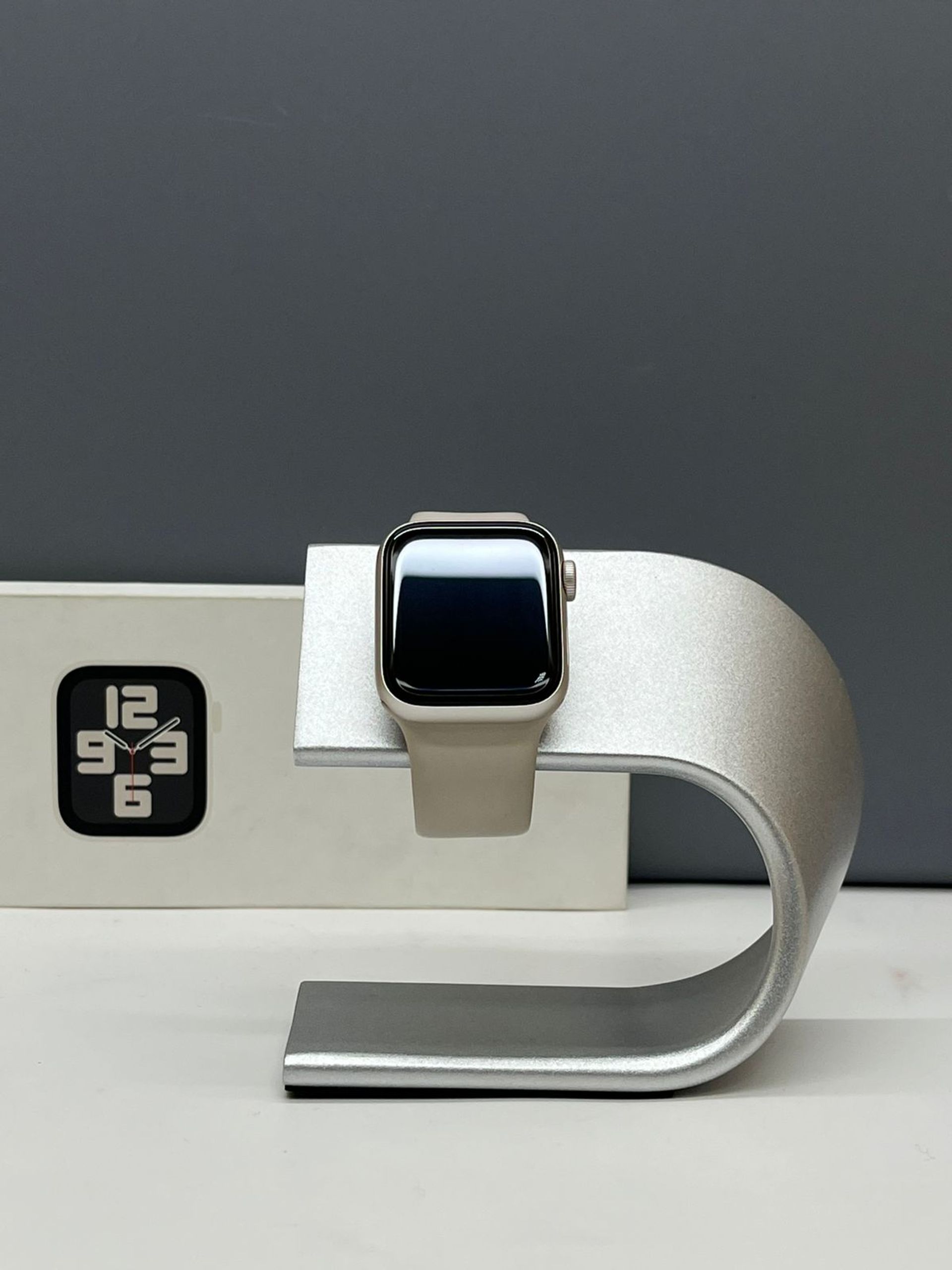 Apple Watch SE 40 мм (2е поколение)