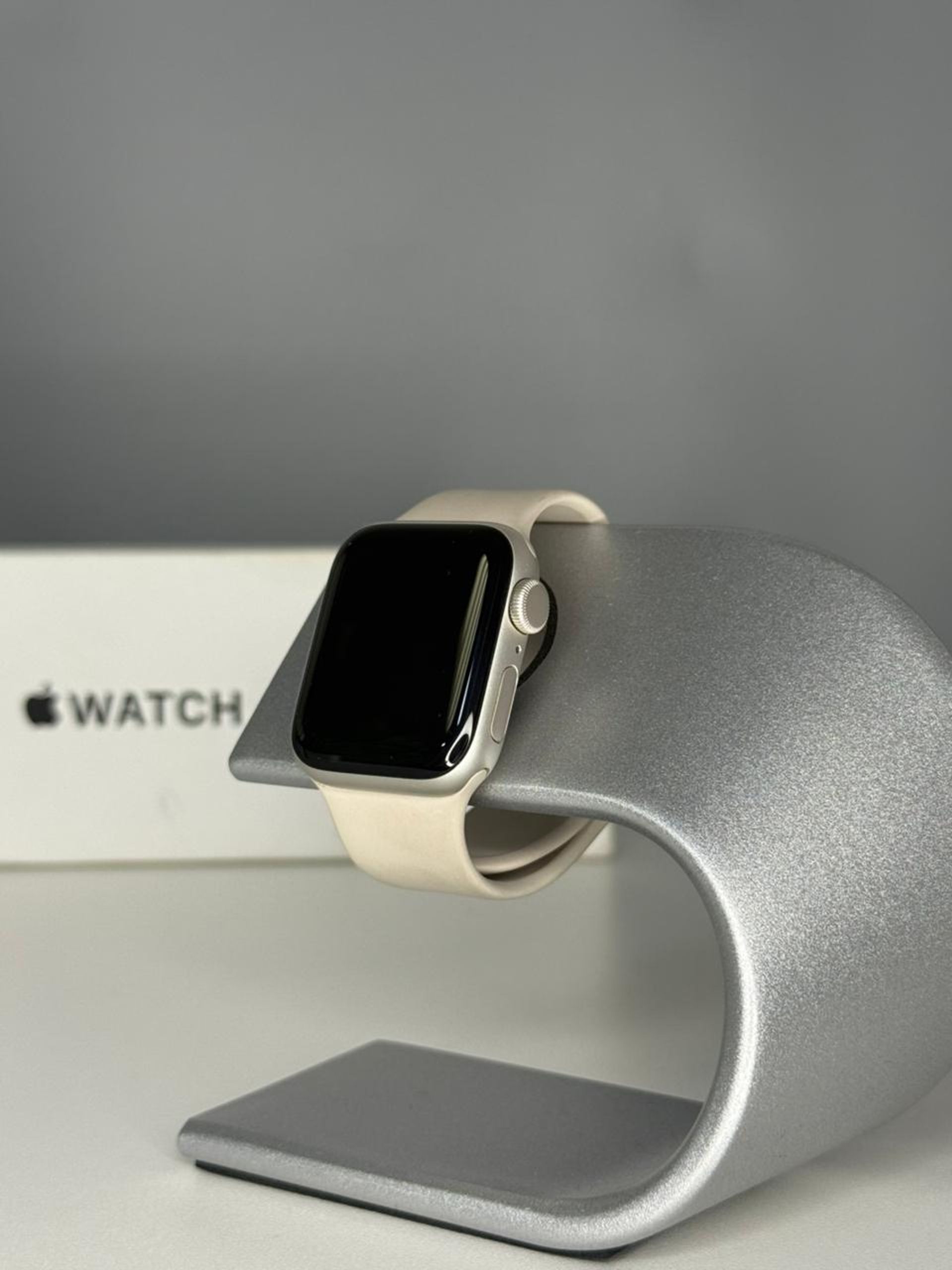 Apple Watch SE 40 мм (2е поколение)