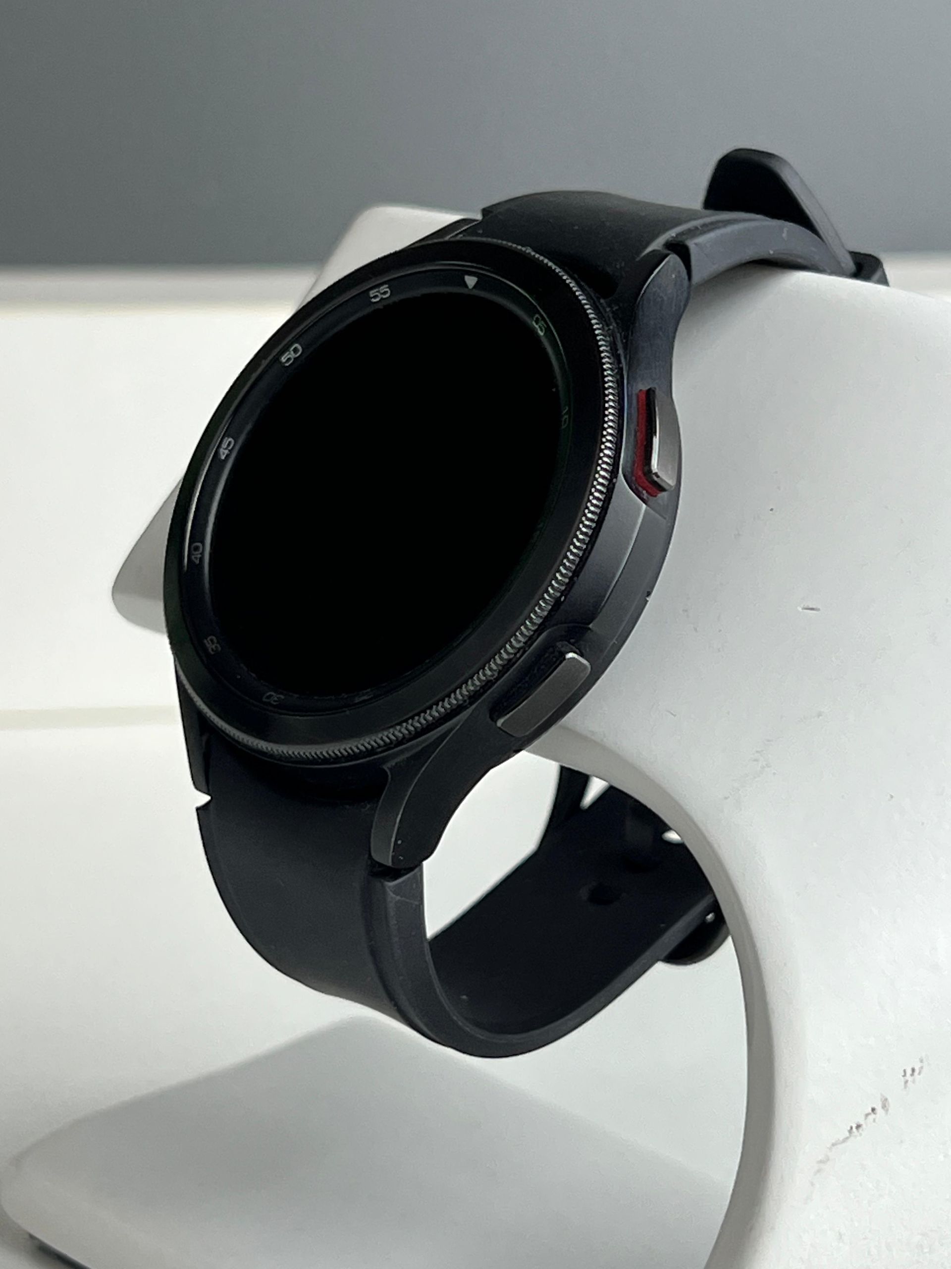 Samsung Series 4 Classic SM-R890 45mm