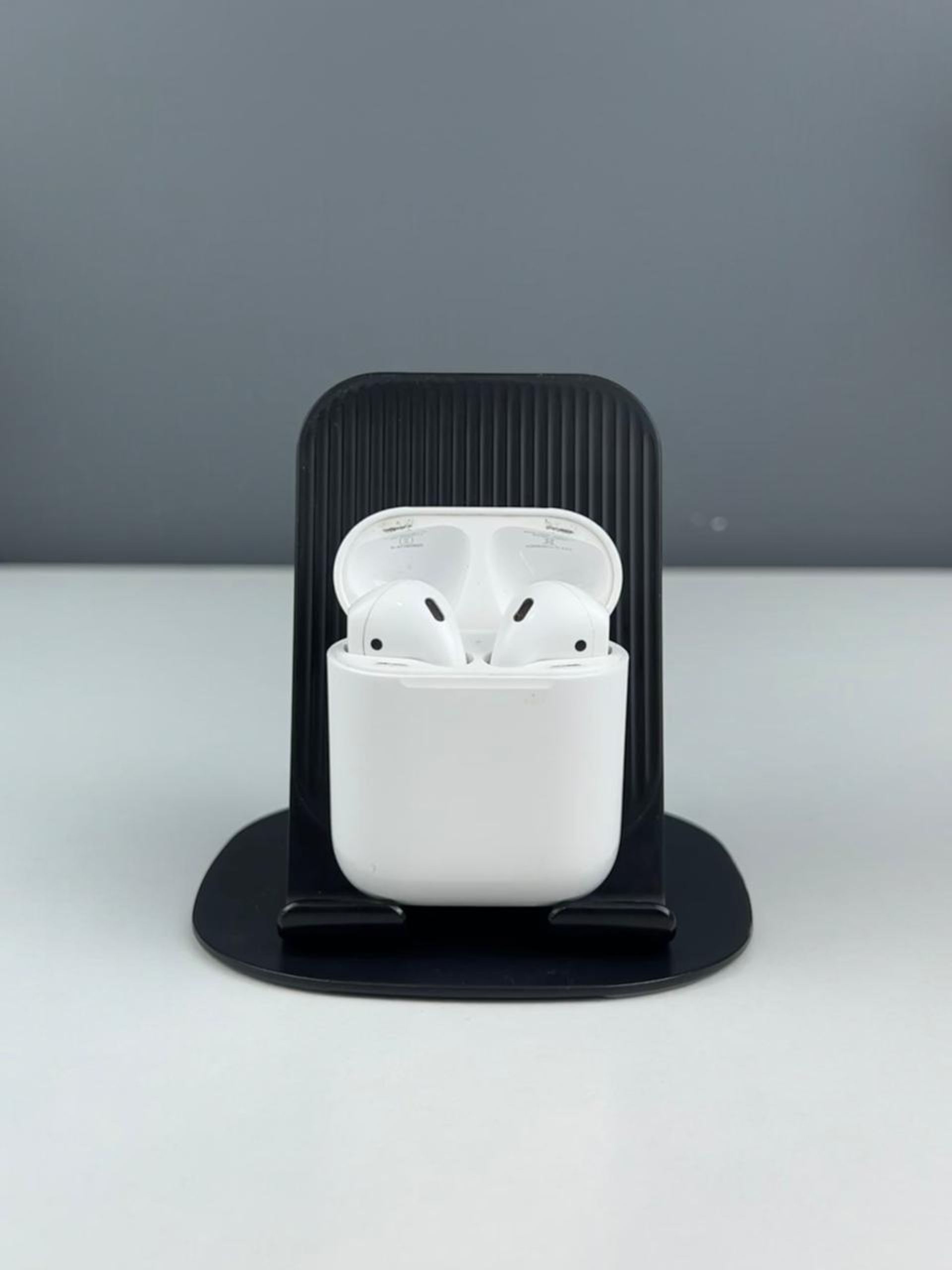 AirPods 2 series