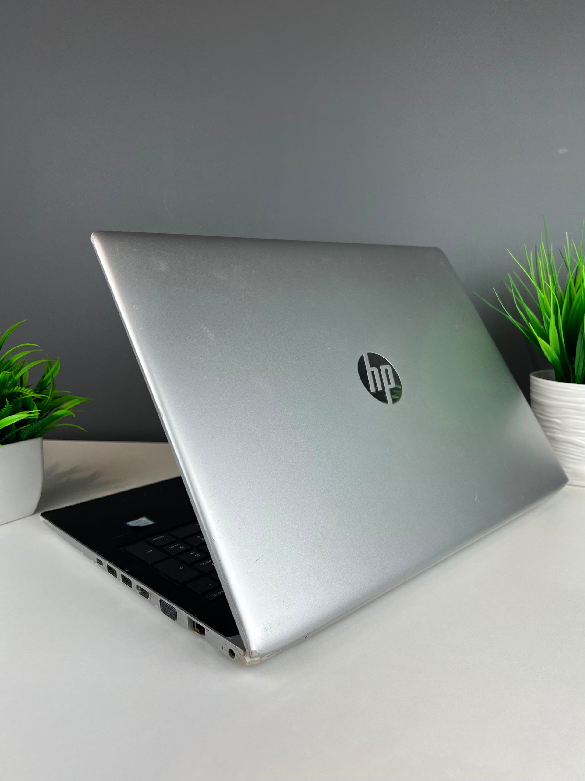 Ноутбук Hp Для работы и учебы  Intel Core i3  7-поколение  ядер 4 GB 256 GB 14 дюймов