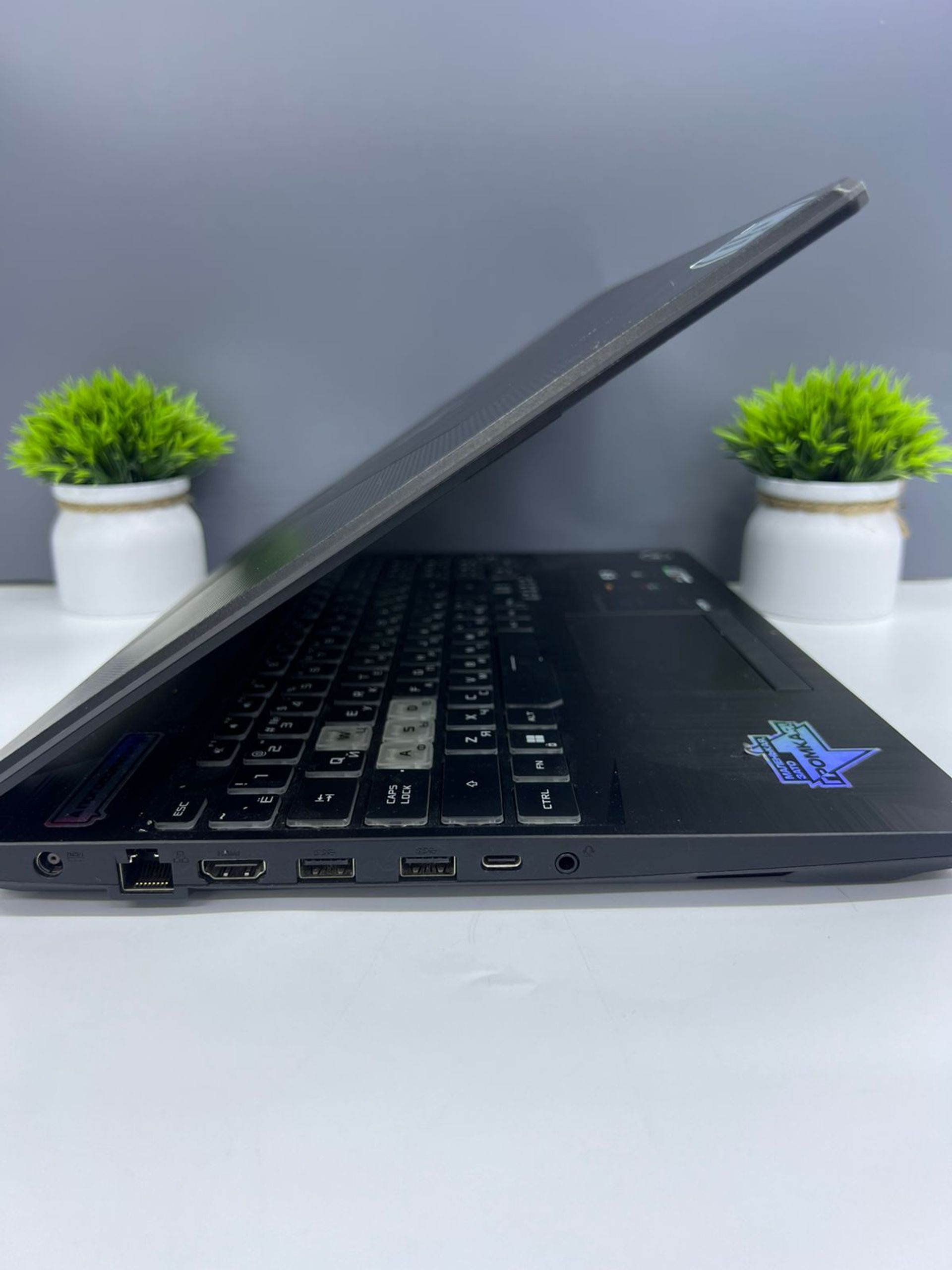 Asus 16 512 16 Чёрный