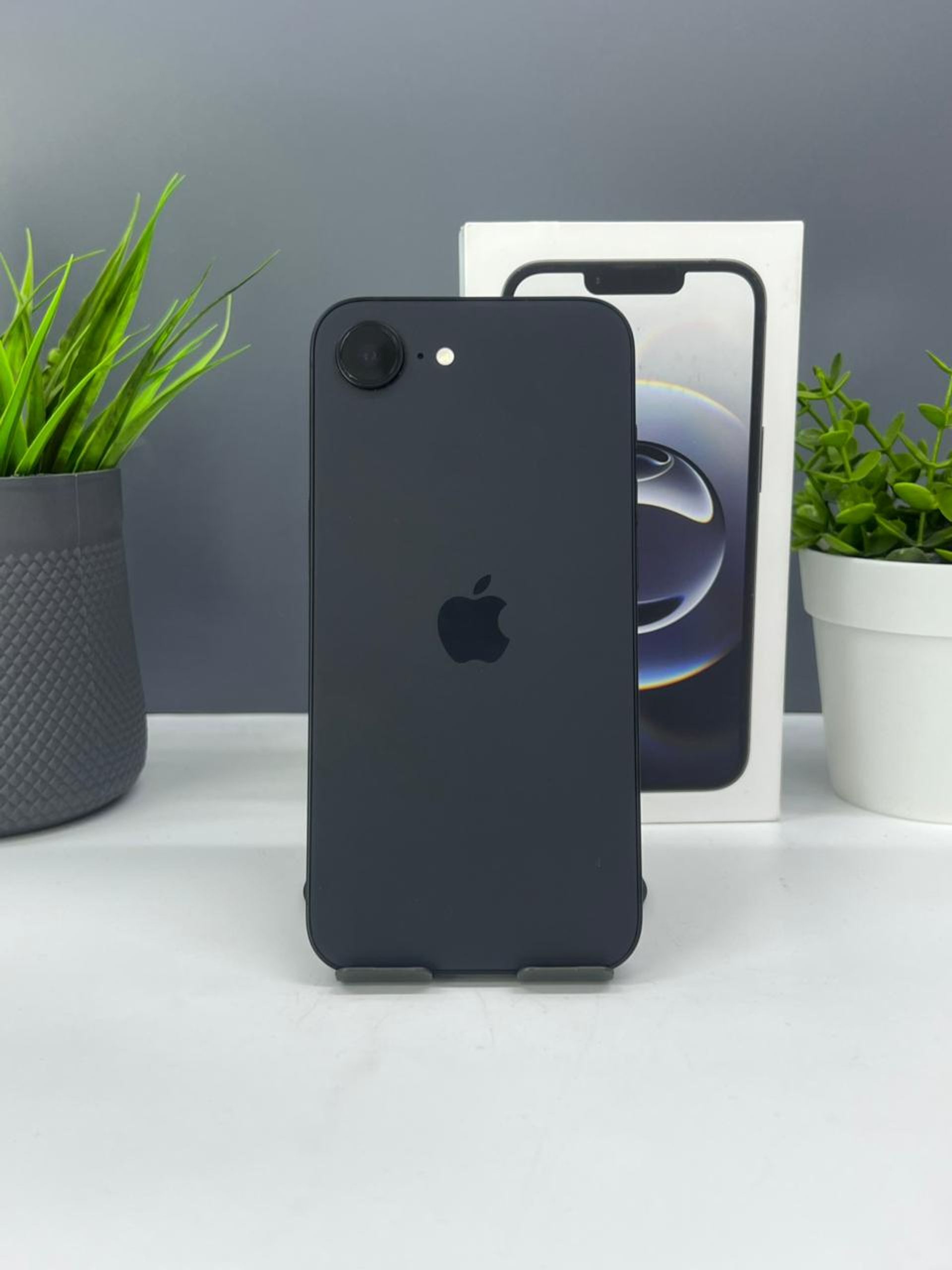 Apple iPhone 16e 128GB