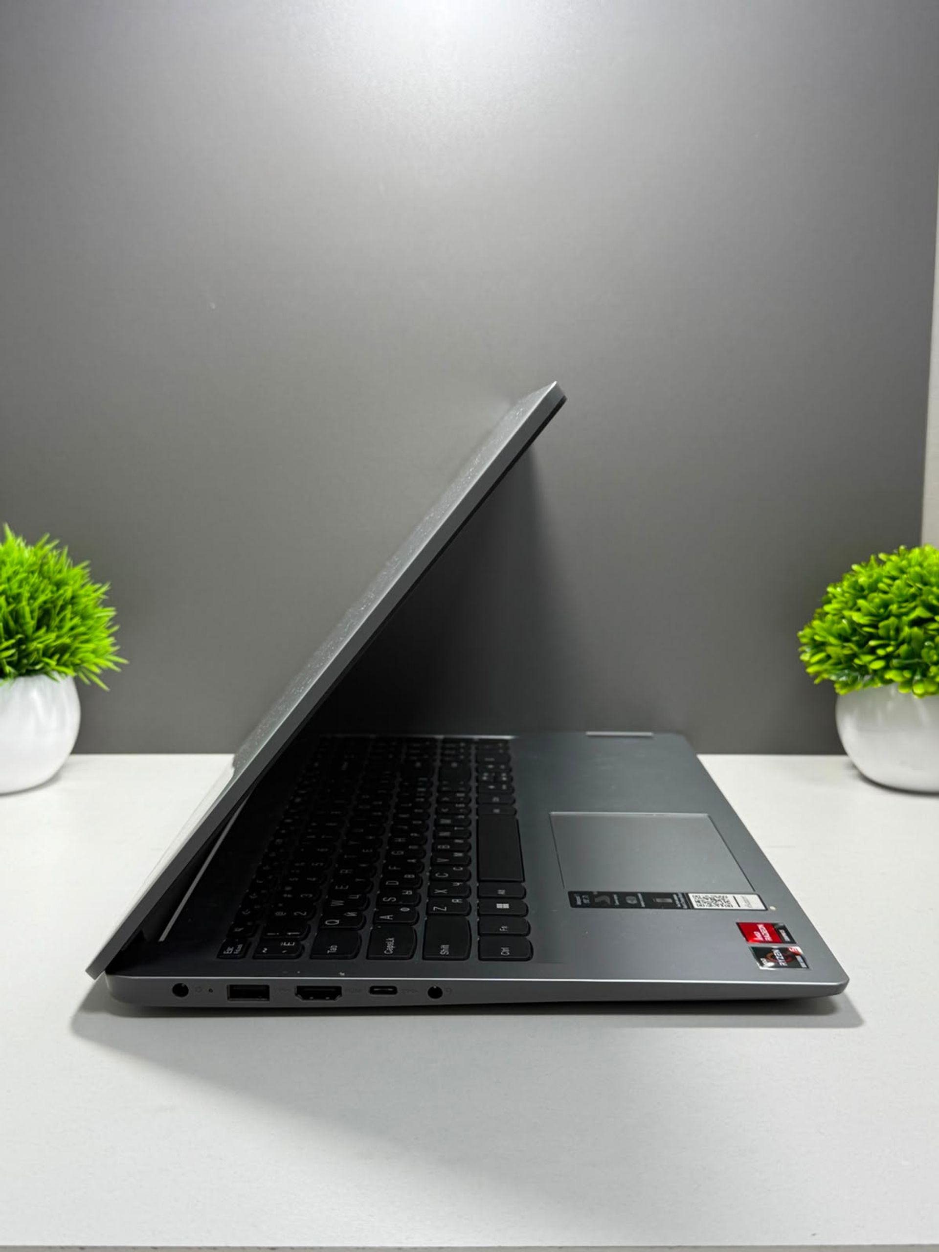 Ноутбук Lenovo ryzen 5 (5-е поколение) 2023 (6 ядер / 12 потоков) AMD Ryzen 5 5-поколение ядер 16 GB 16 дюймов