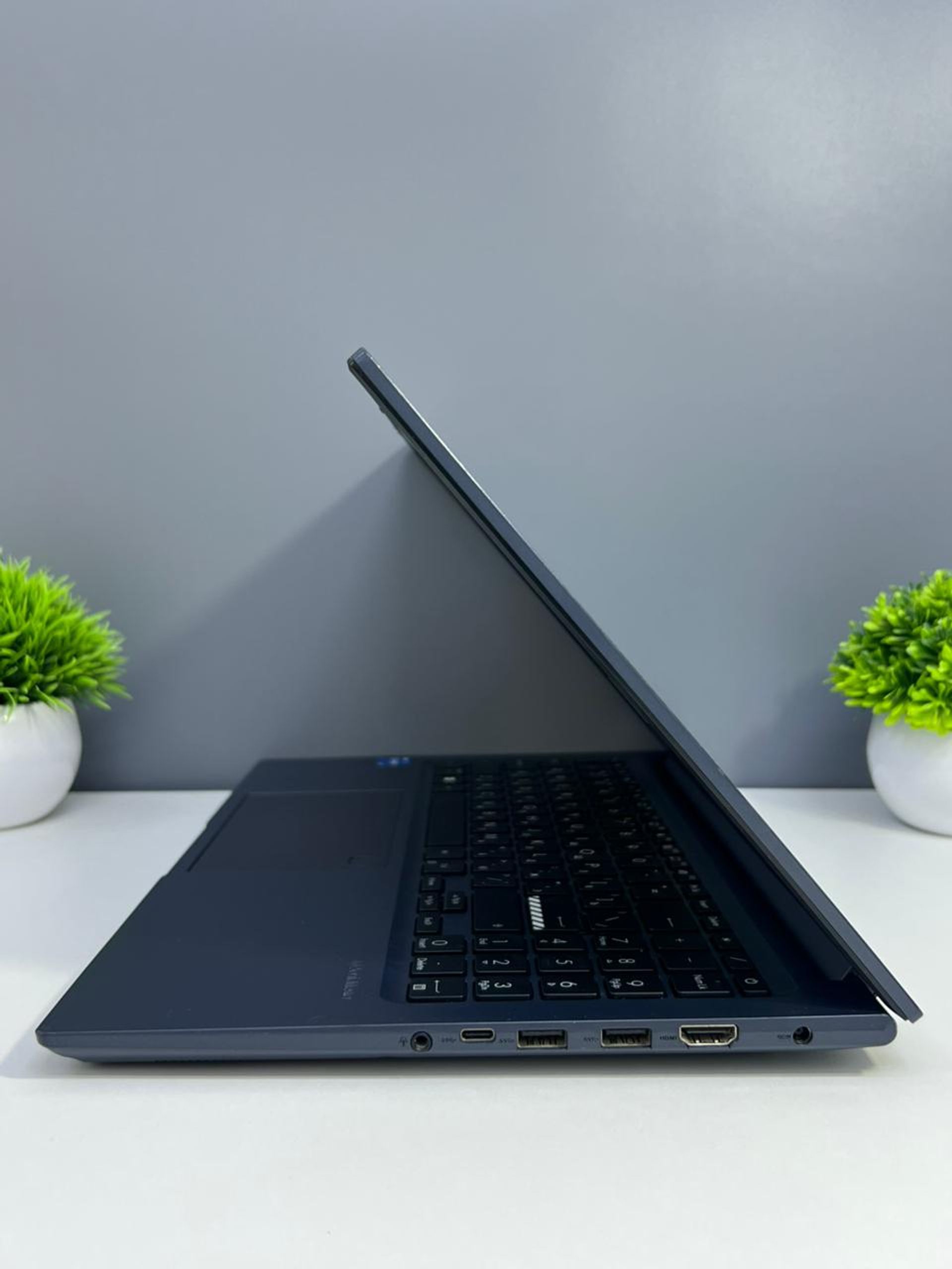 Ноутбук Asus Для работы и учебы  Intel Core i5  12-поколение  ядер 8 GB 256 GB 14 дюймов