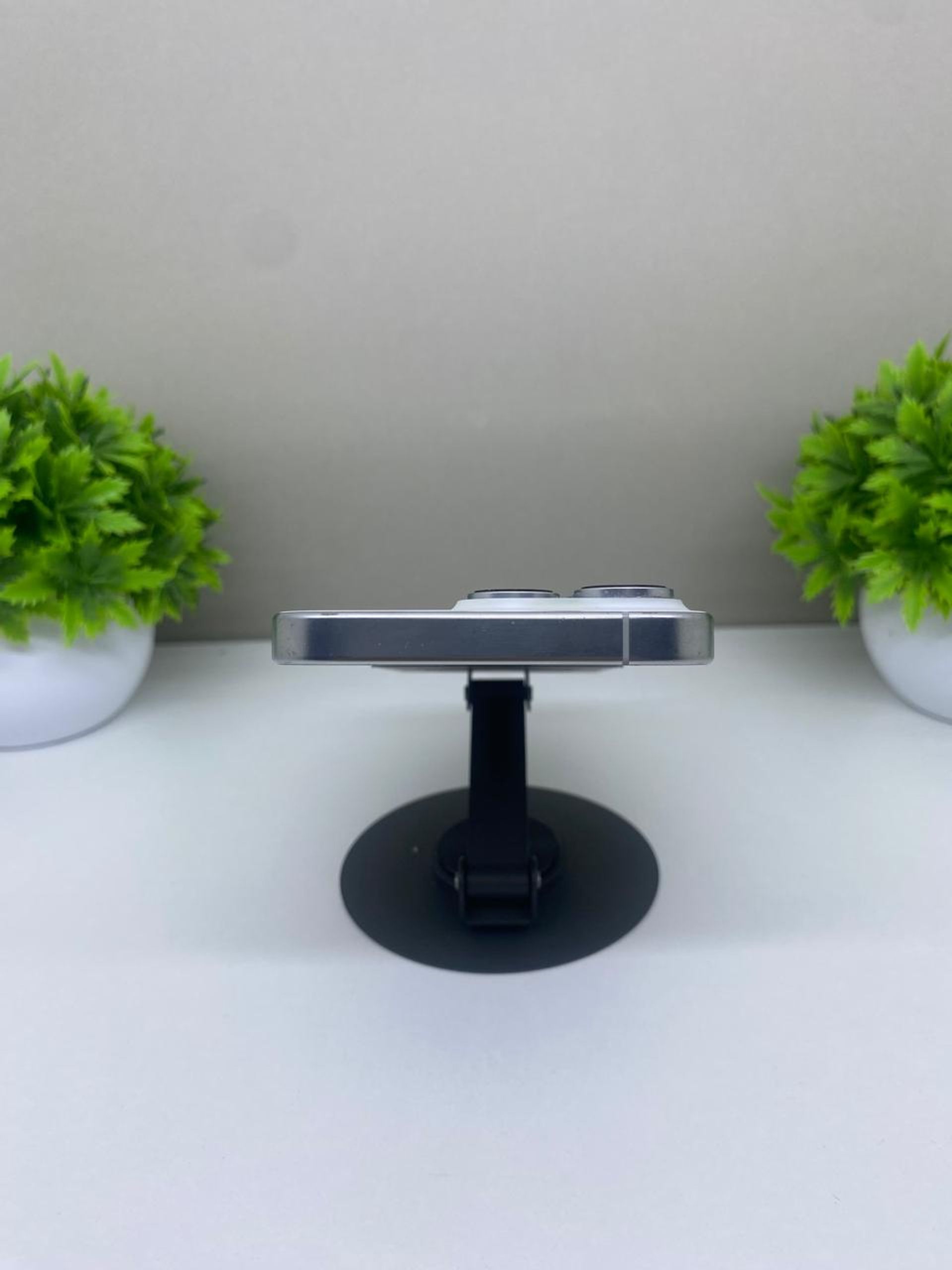 Apple iPhone 16 Pro 256GB, White Titanium