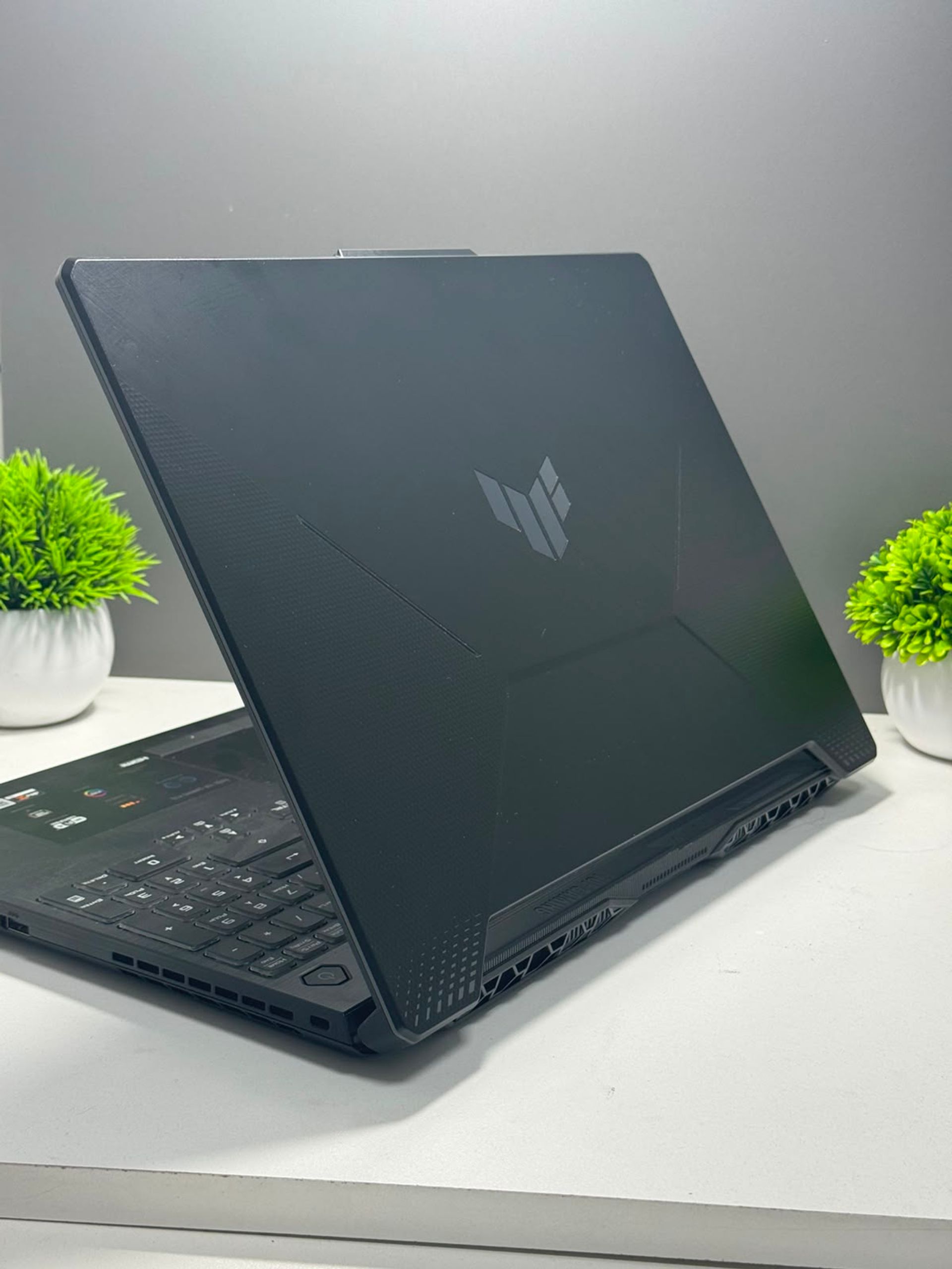 Ноутбук Asus Tuf Gaming F15  Intel Core i5  11-поколение  ядер 16 GB 500 GB 15 дюймов